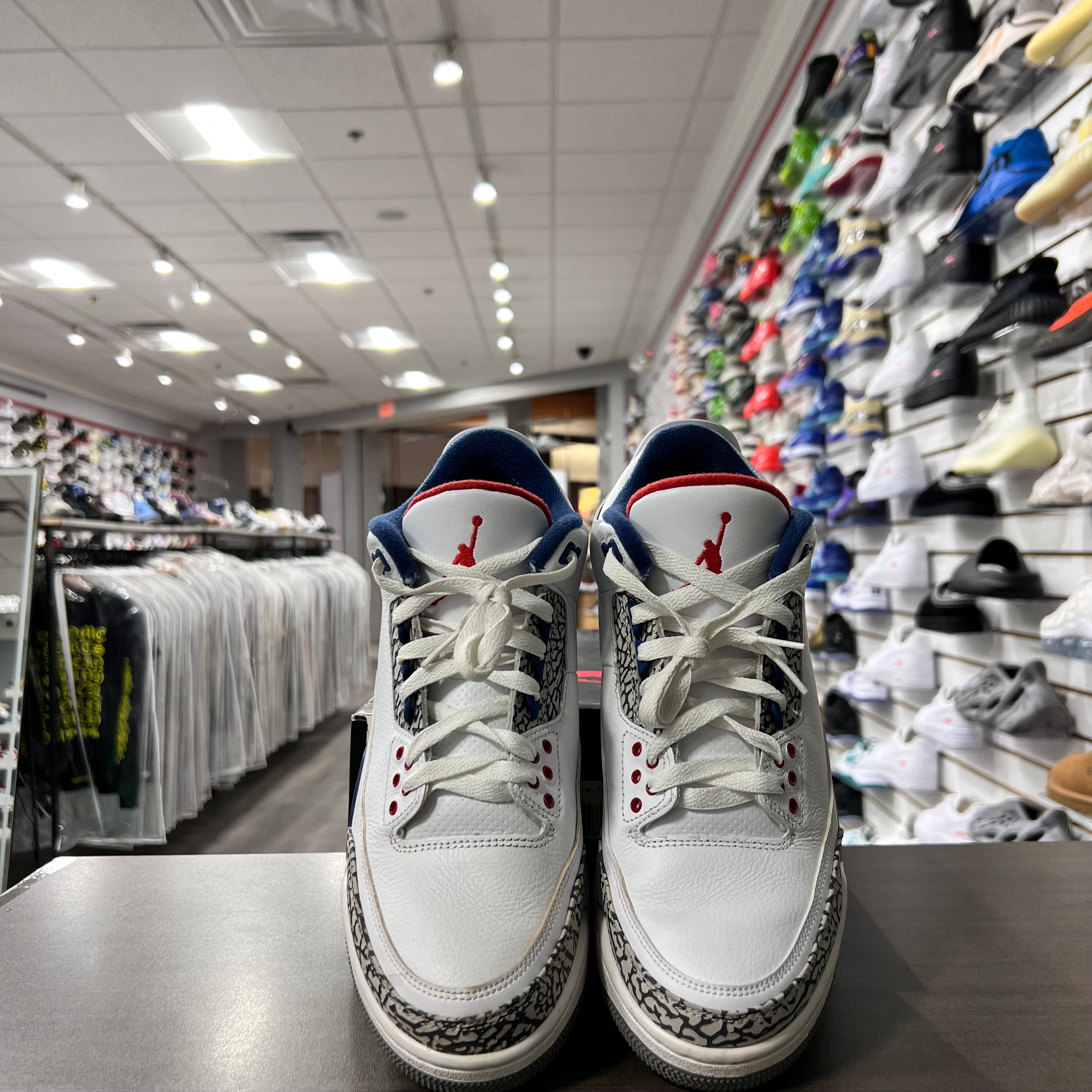 Jordan Retro 3 Mens True Blue (Lightly Worn)