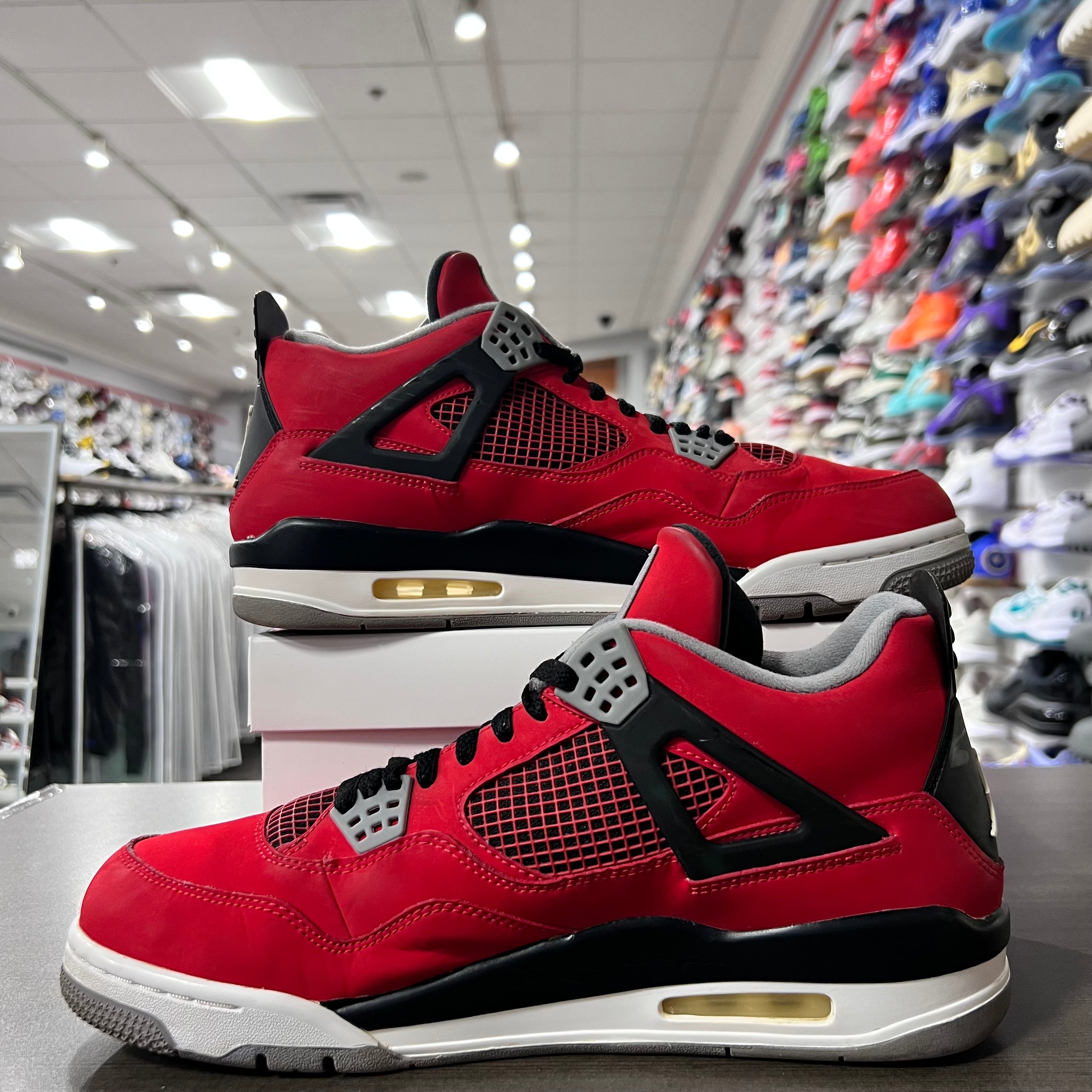 Jordan Retro 4 Mens Toro (2013)(Ligthtly Worn+Replacement Box)