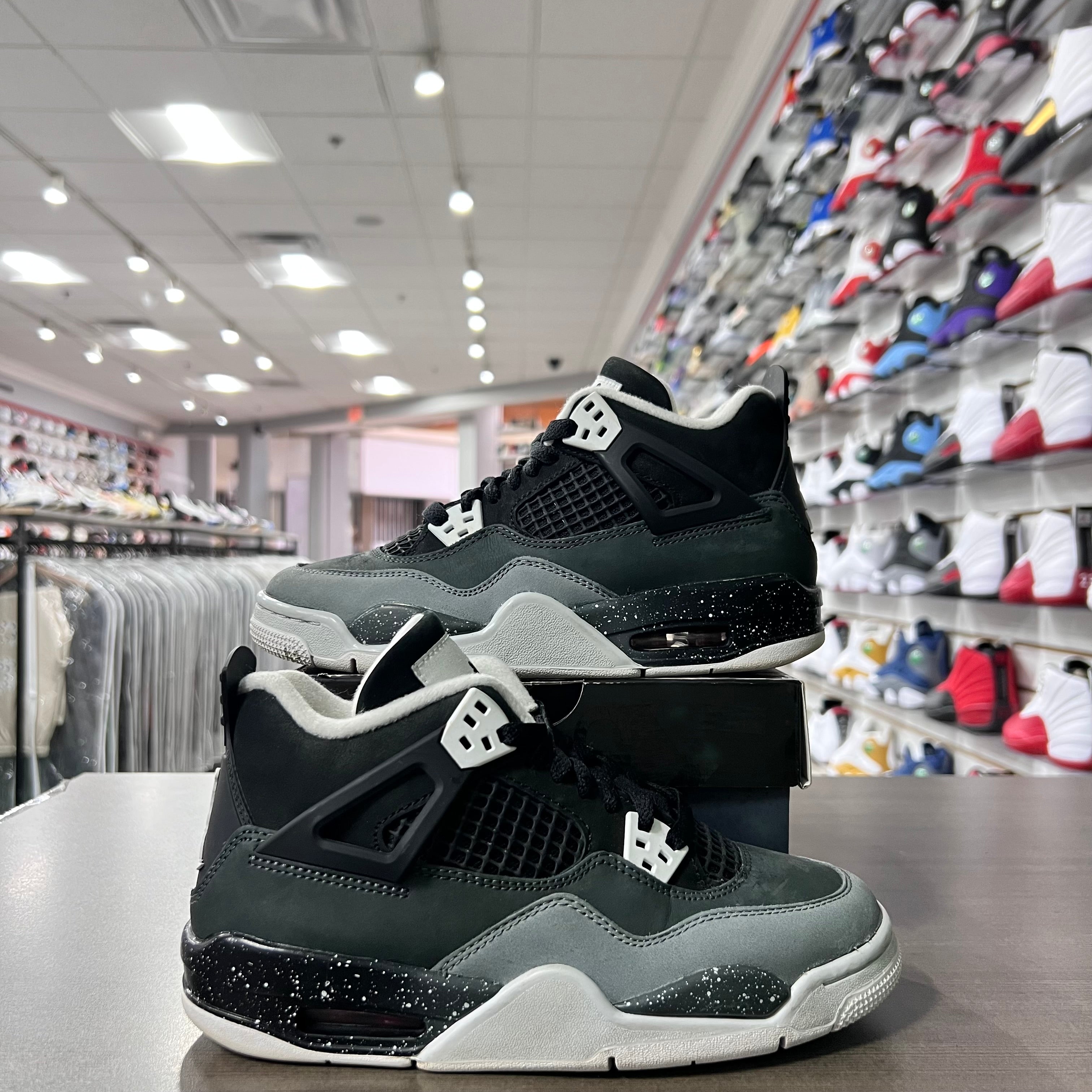 Jordan Retro 4 Gs Fear (Lightly Worn)