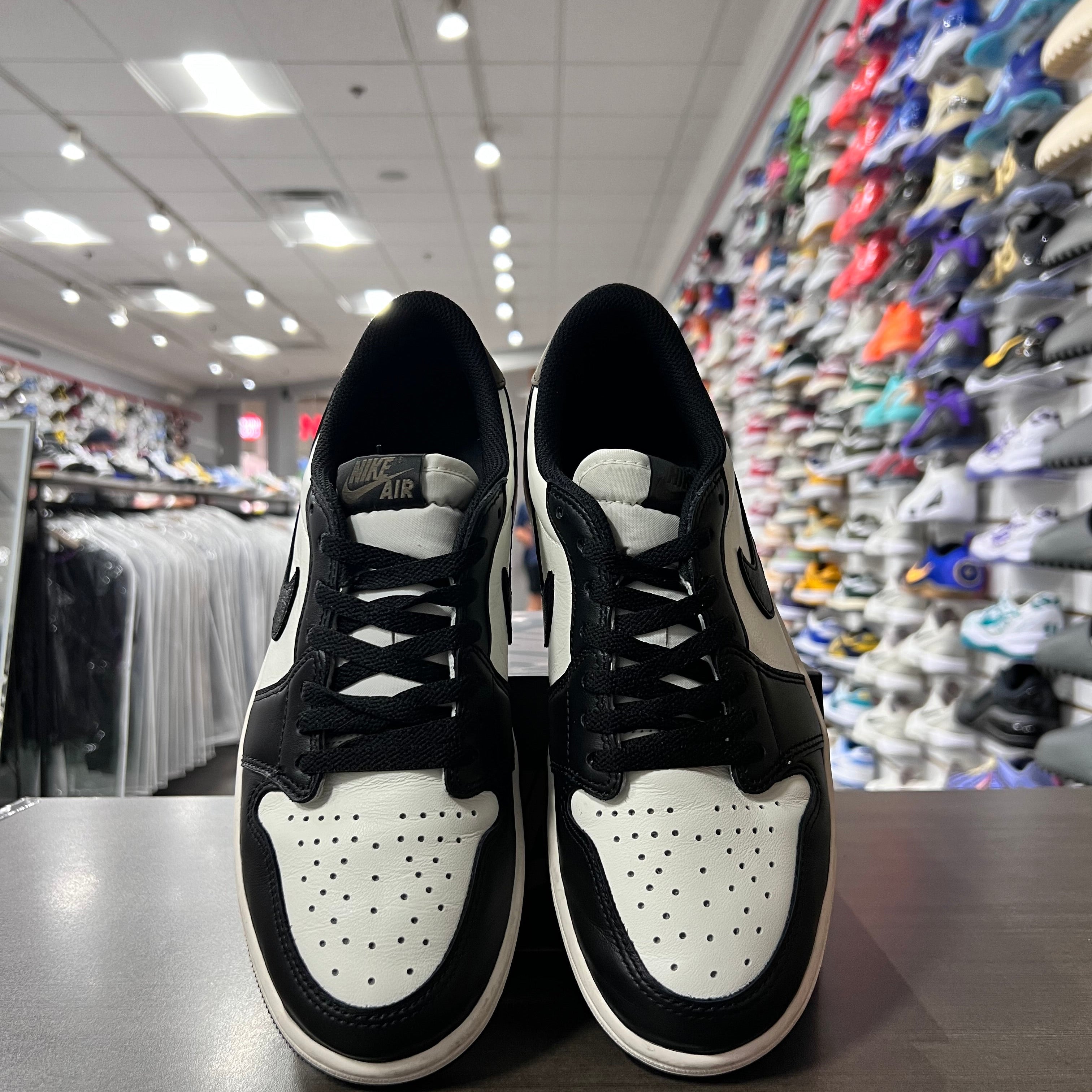 Jordan Retro 1 Low Men's Mocha (Lightly Worn)