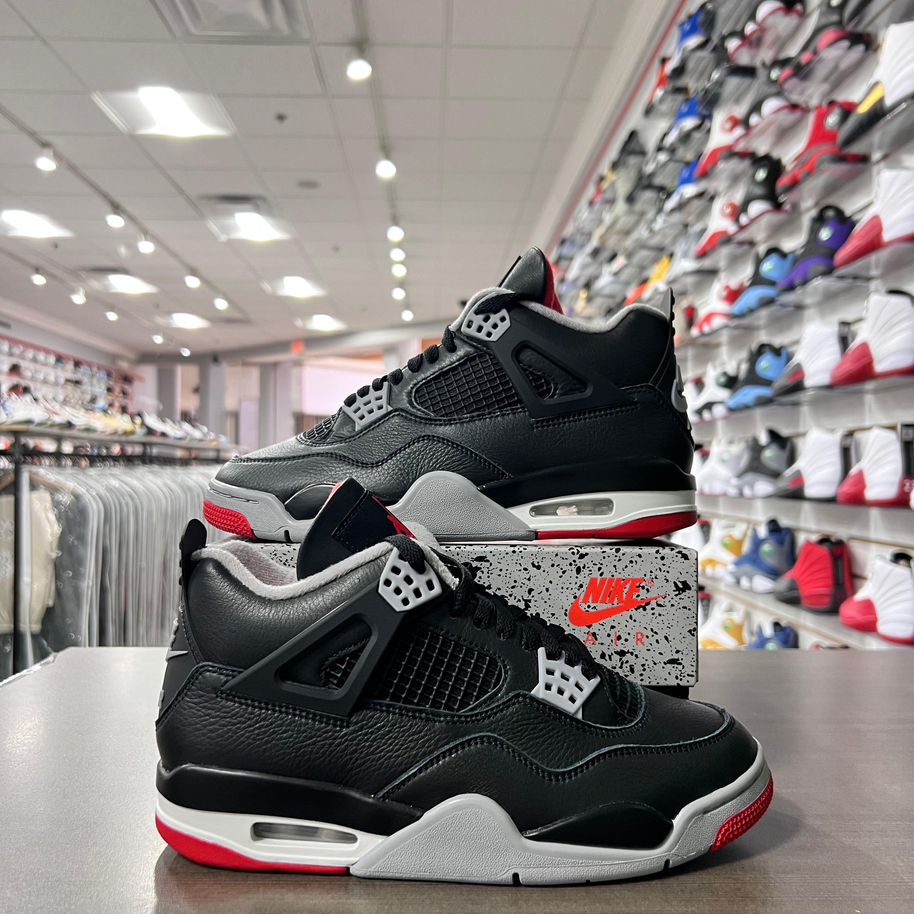 Jordan Retro 4 Mens Bred Reimagined (Lightly Worn)
