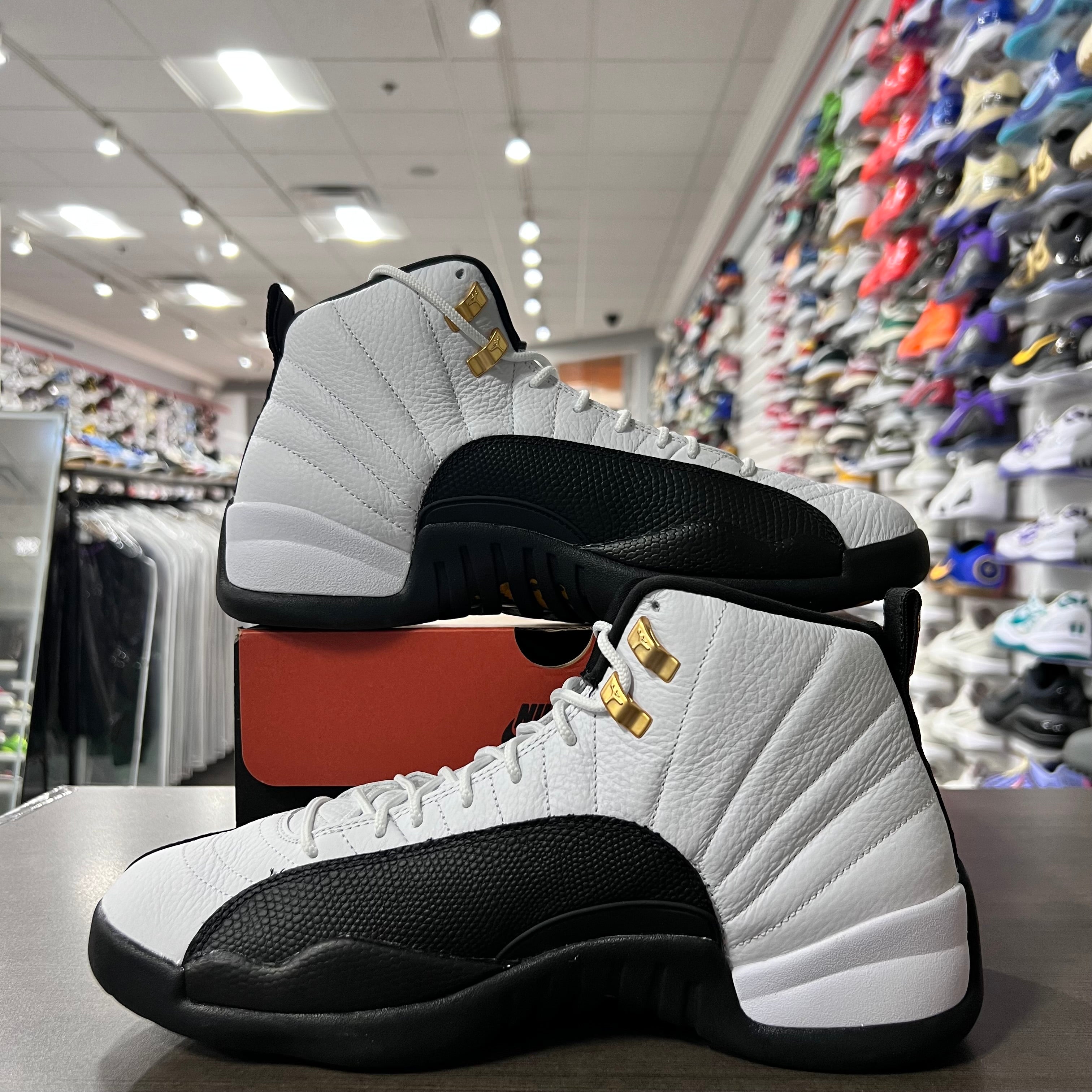 Jordan Retro 12 Taxi (Lightly Worn)