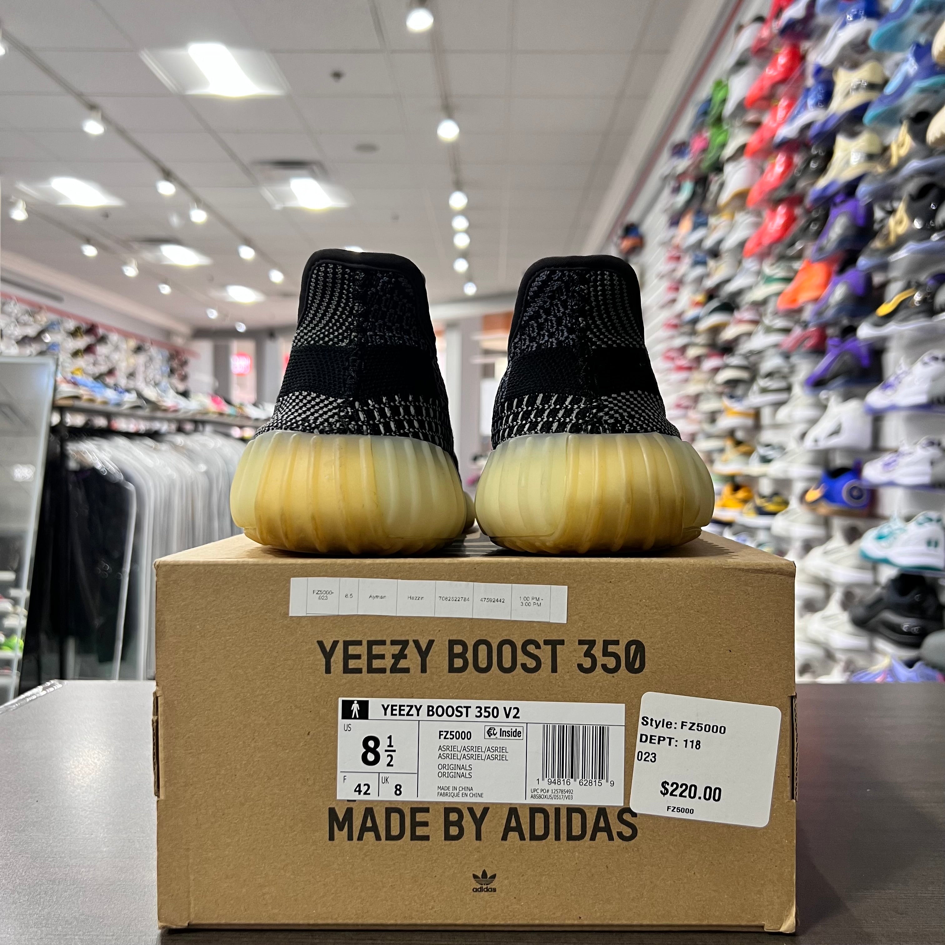 Yeezy 350 Carbon (Lightly Worn)