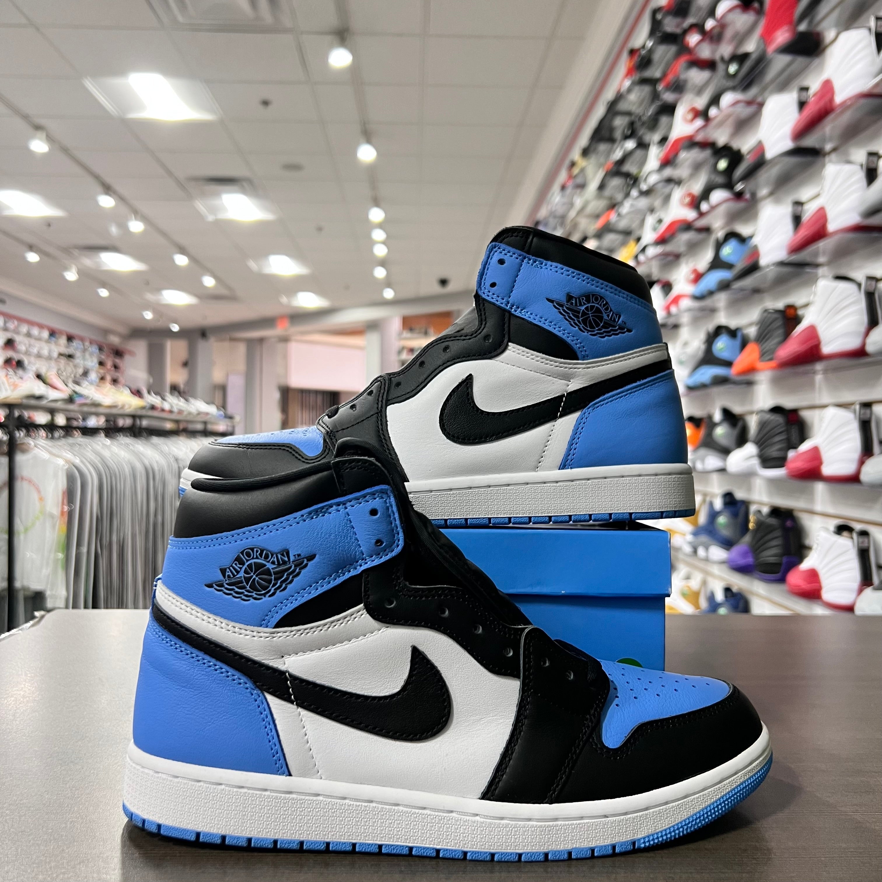 Jordan Retro 1 High Og Mens Unc Toe (Lightly Worn)