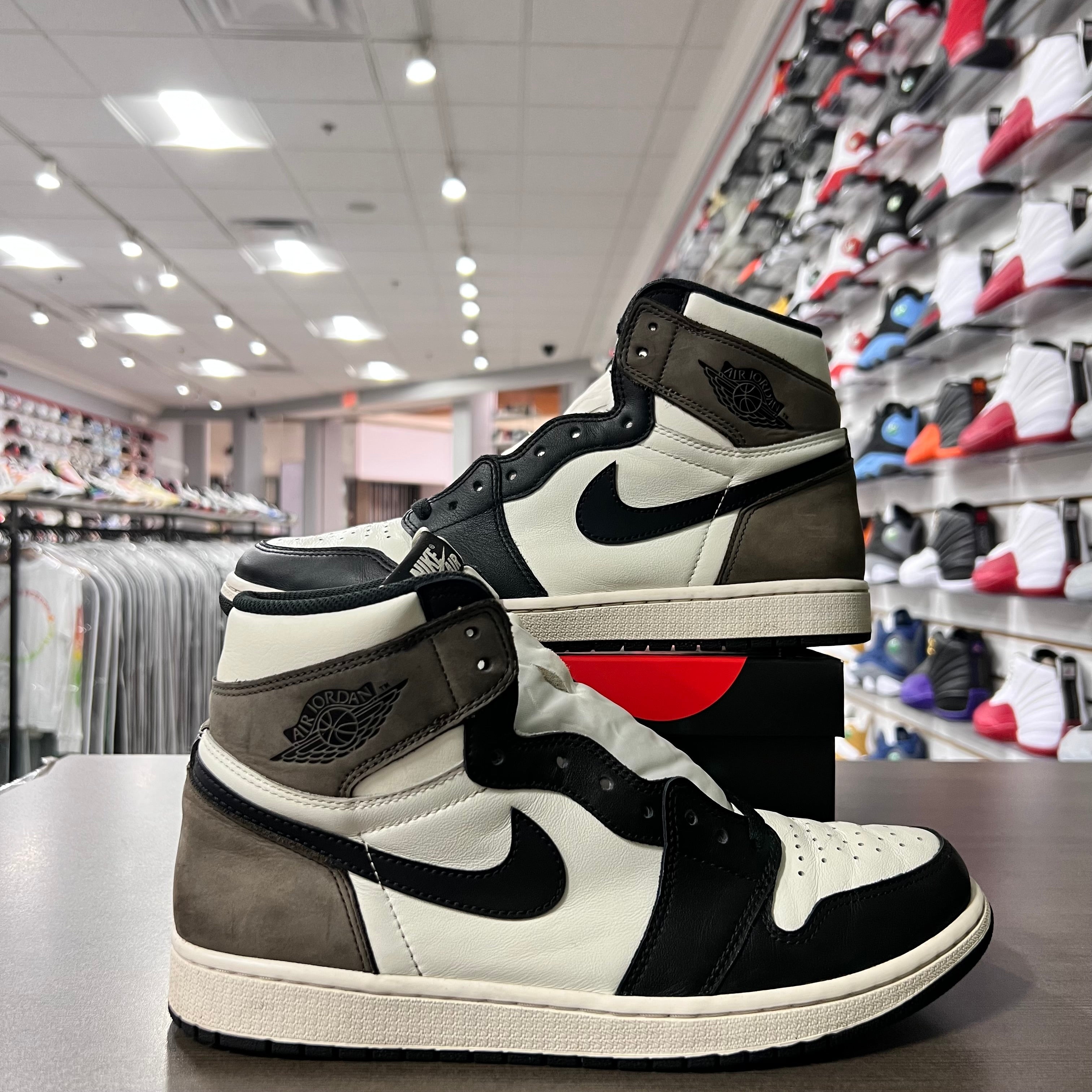 Jordan Retro 1 High Og Mens Mocha (Lightly Worn)