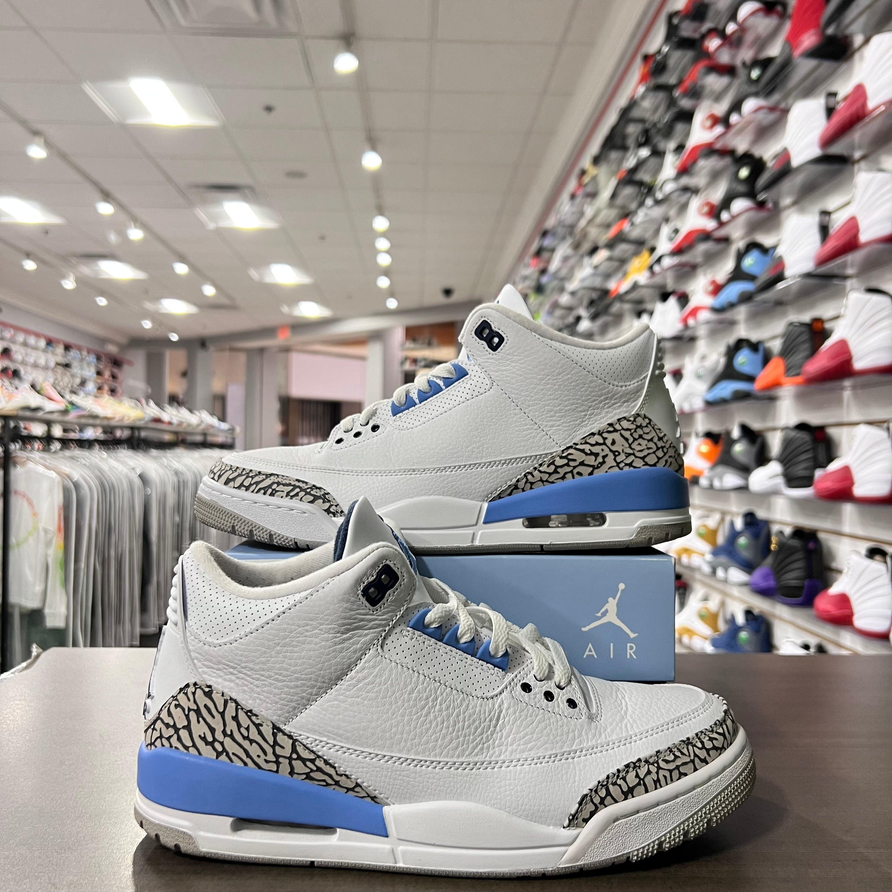 Jordan Retro 3 Mens UNC (Lightly Worn)