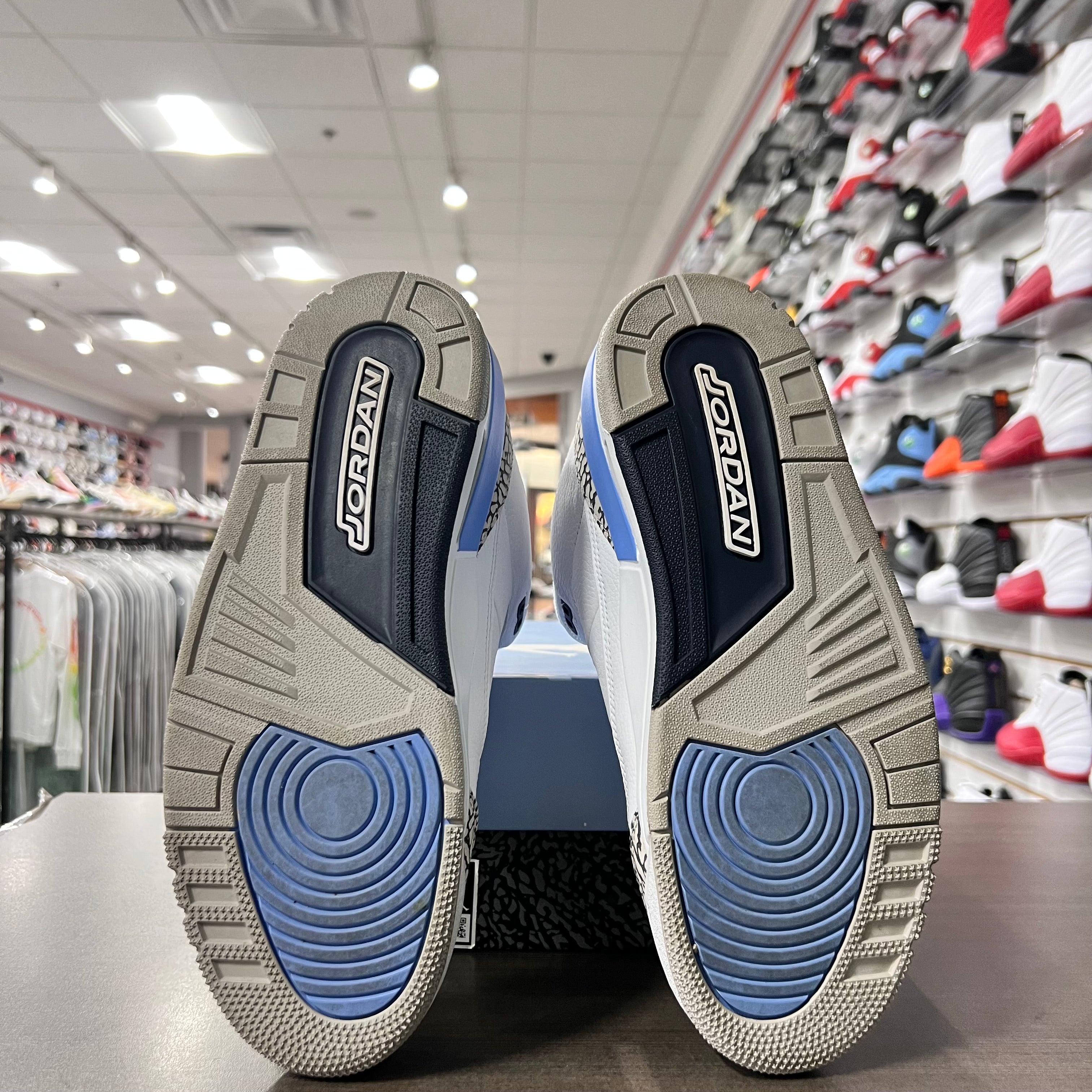 Jordan Retro 3 Mens UNC (Lightly Worn)