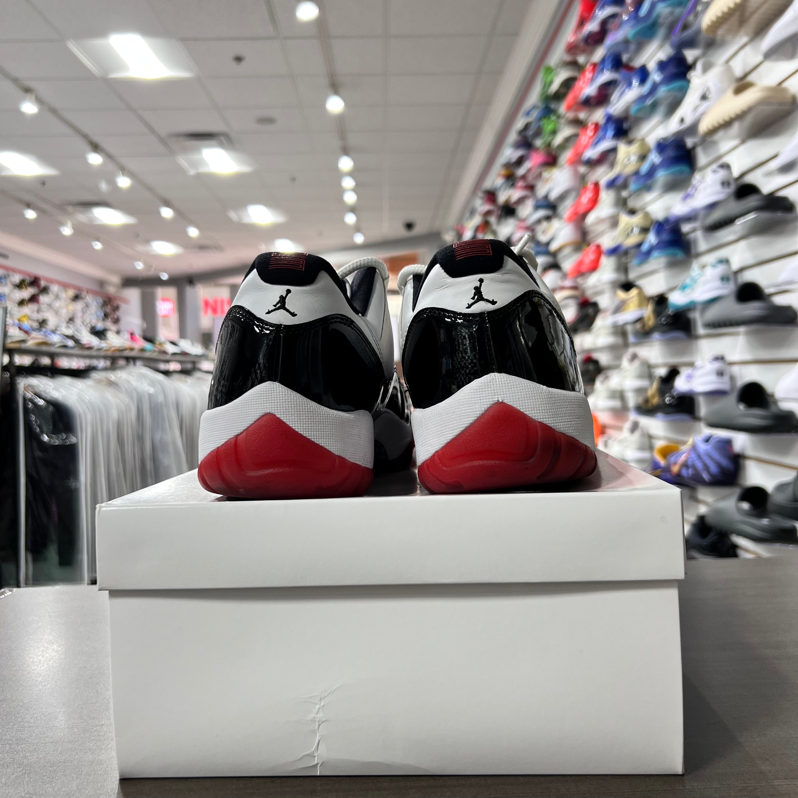 Jordan Retro 11 Low Mens Concord Bred (Lightly Worn+Replacement Box)