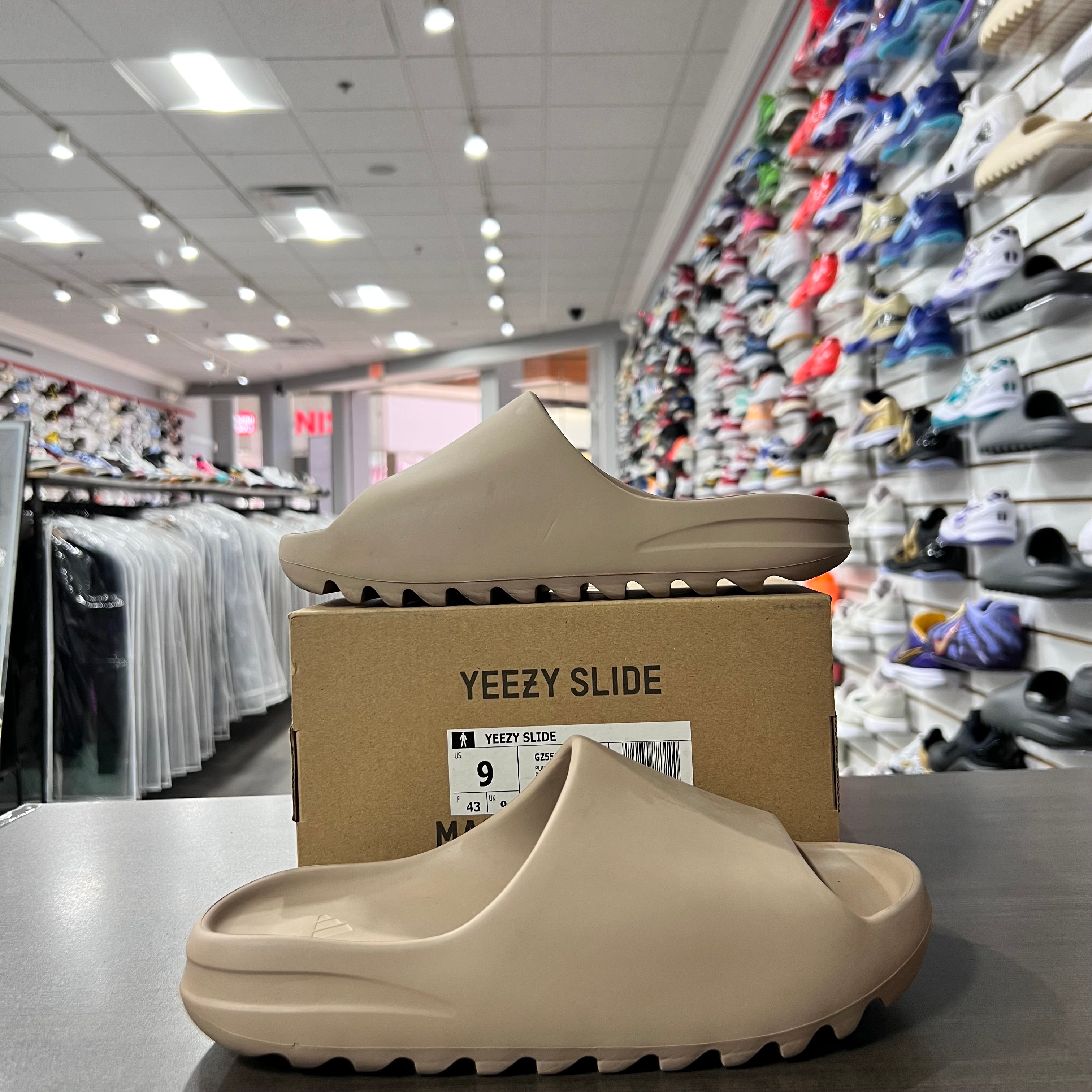 Yeezy Slides Men's Pure (First Release)(Lightly Worn)