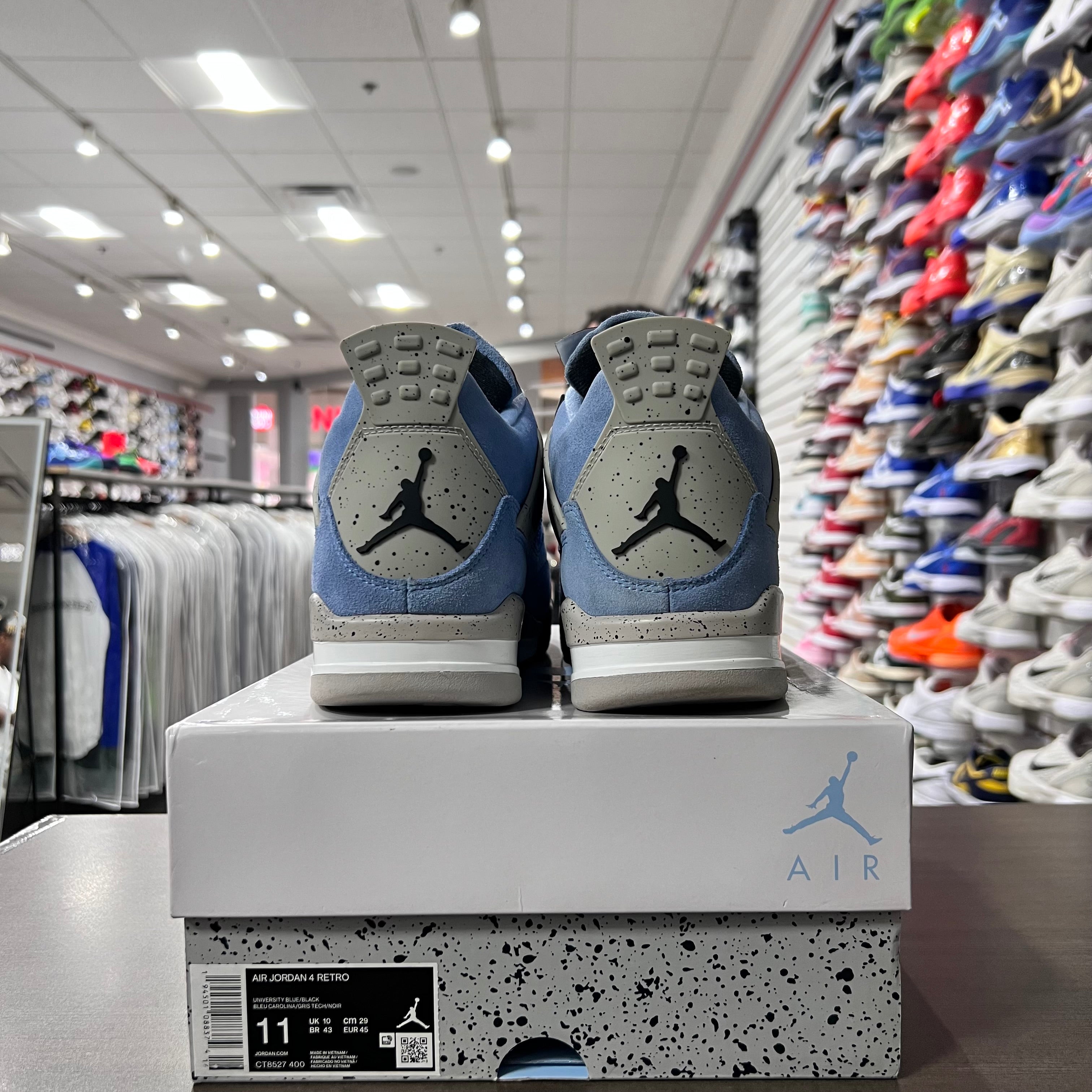 Jordan Retro 4 Men's University Blue (Lightly Worn)