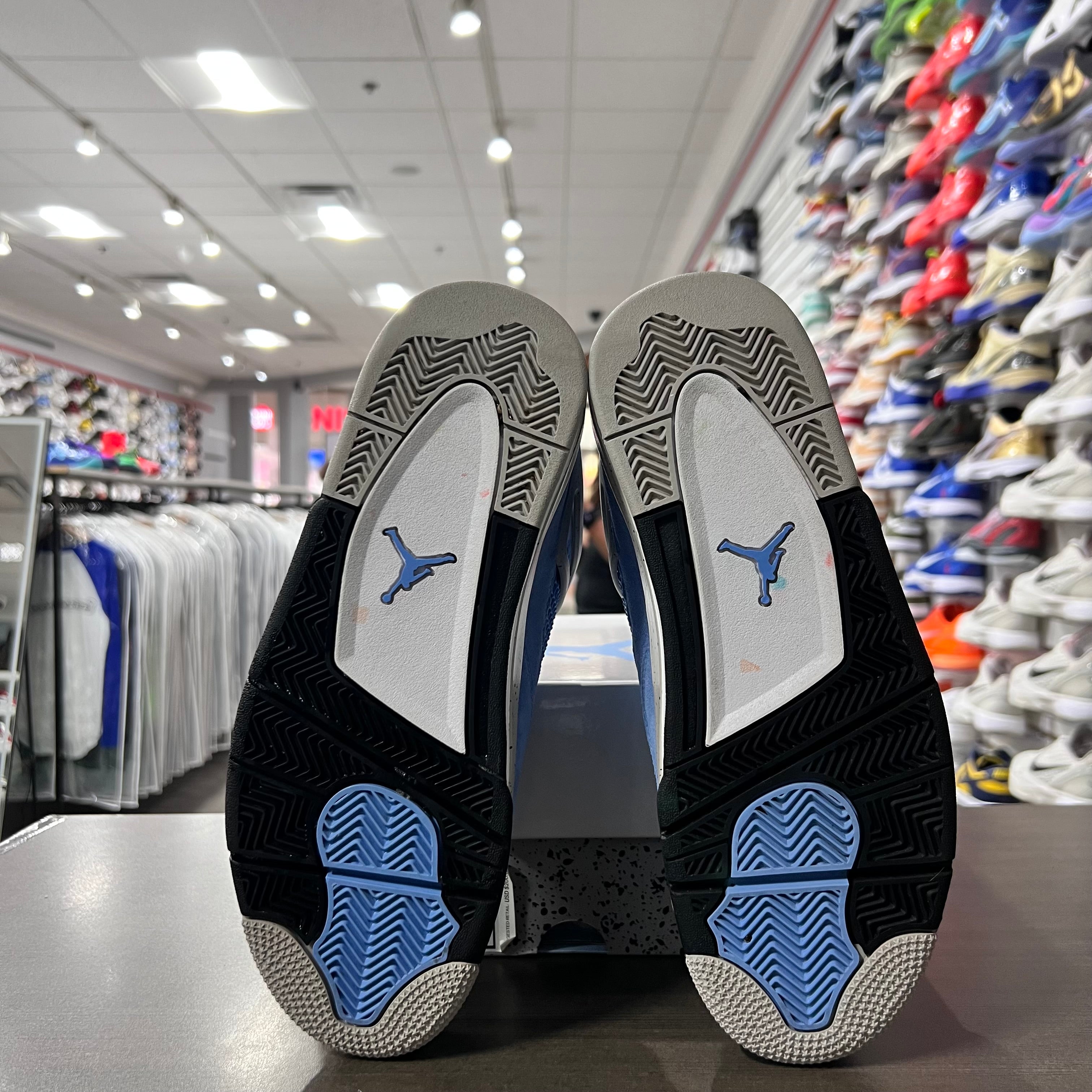Jordan Retro 4 Mens University Blue (Lightly Worn)