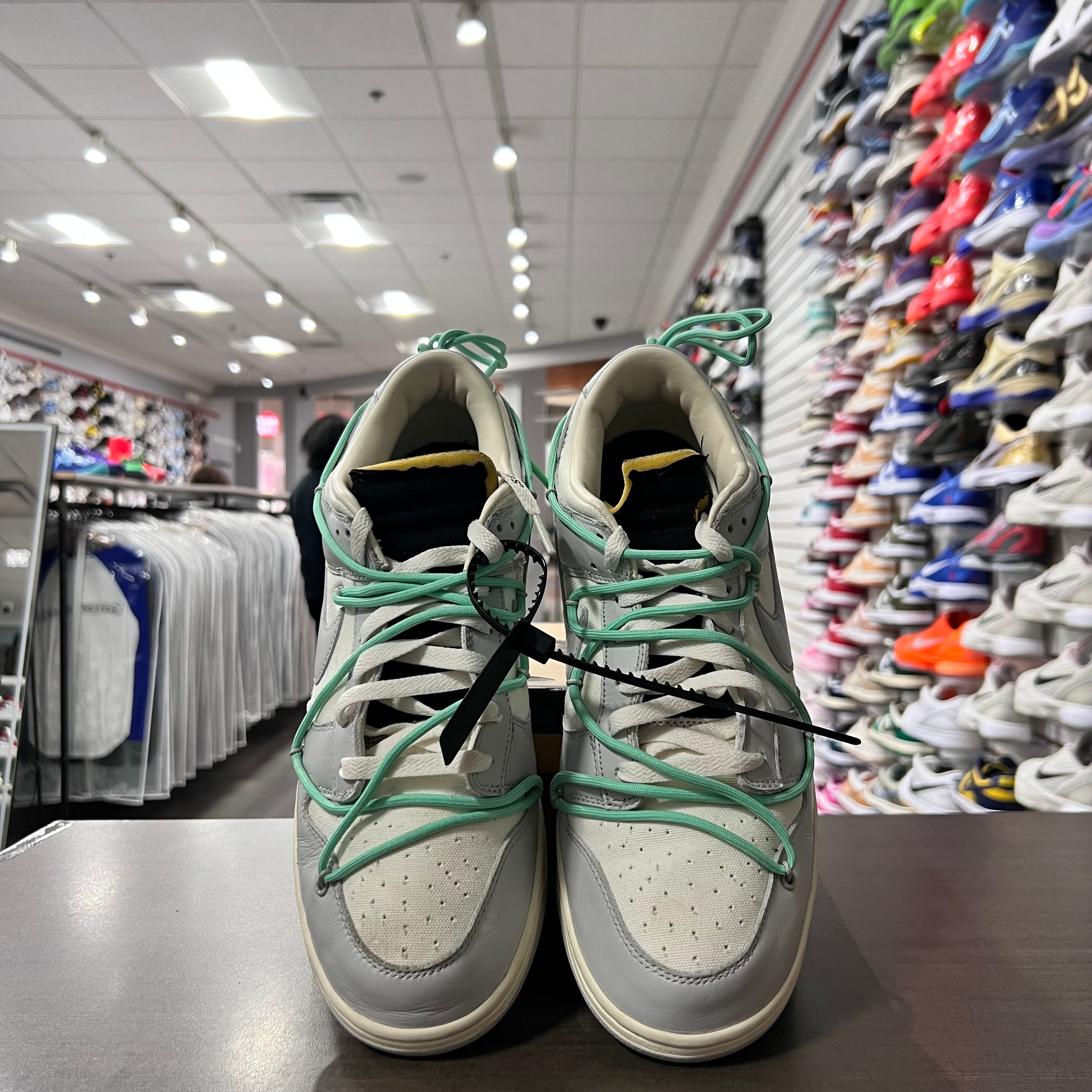 Nike Dunk Low Off-White Lot 4 (Lightly Worn)