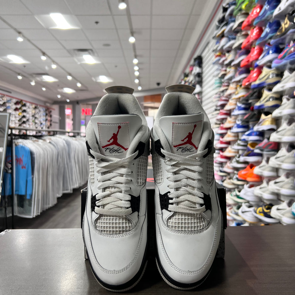 Jordan Retro 4 Mens White Cement (Lightly Worn)