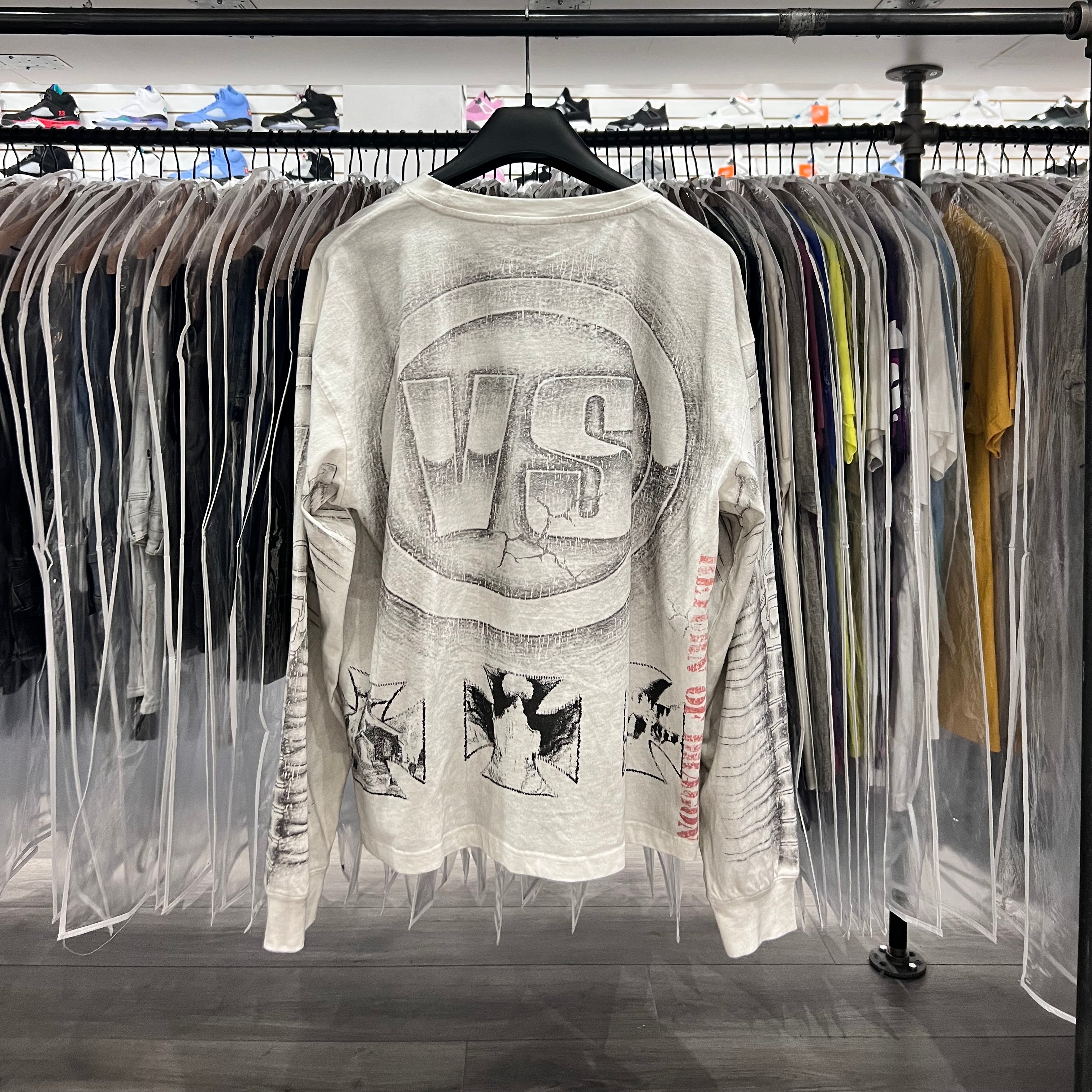 Vale Valley Long Sleeve Tee Iron Will (Lightly Worn)