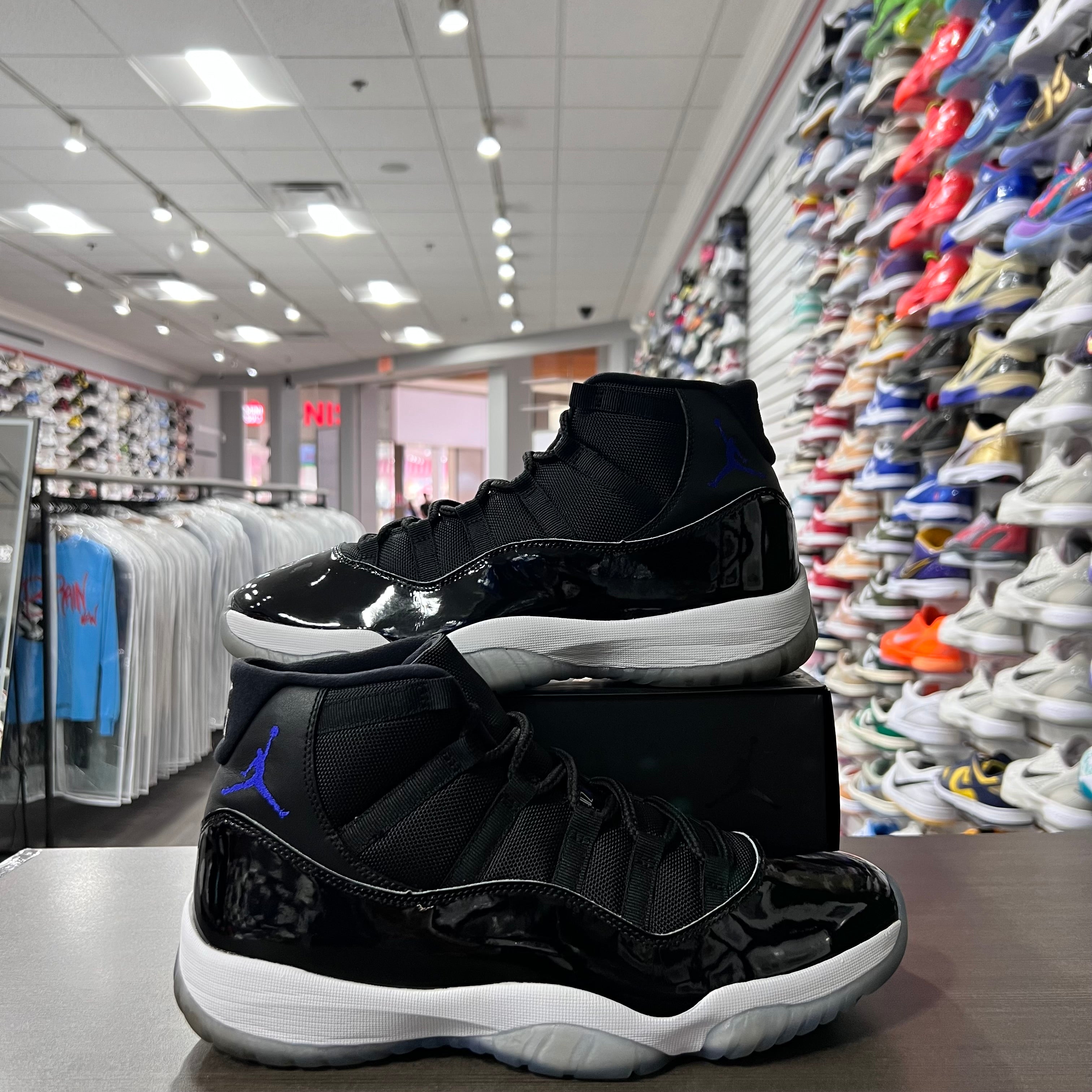 Jordan Retro 11 Men's Space Jam (Lightly Worn)