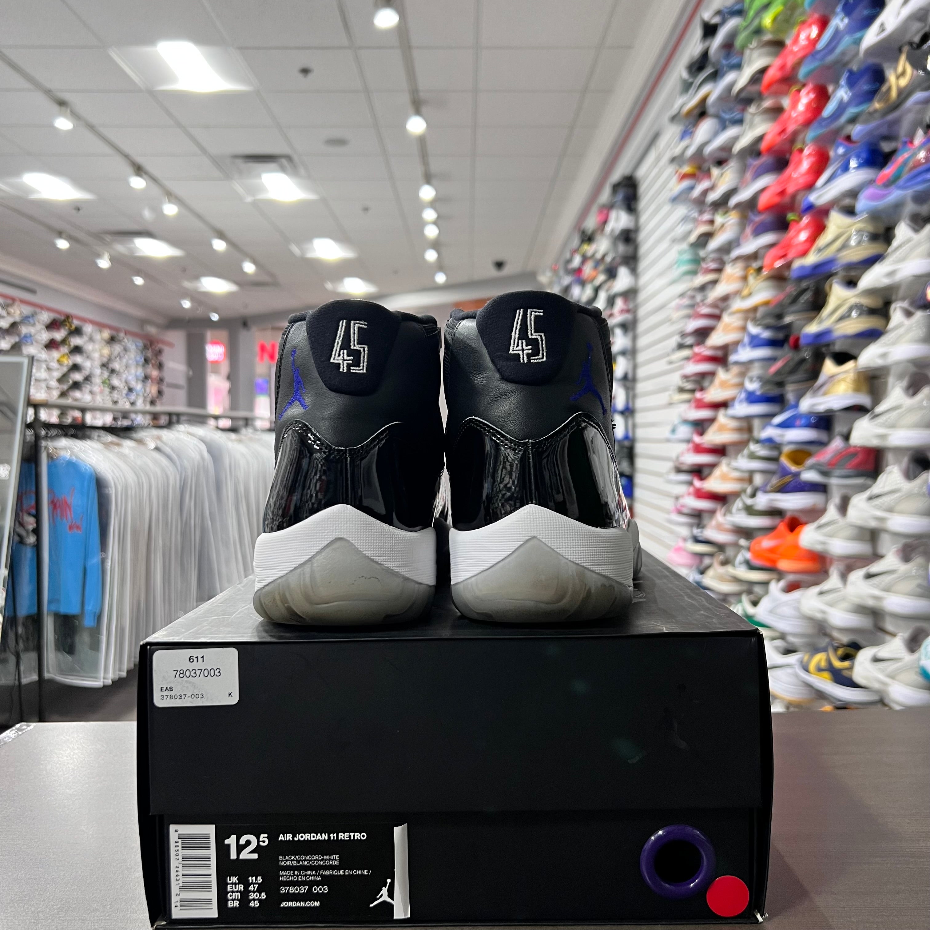 Jordan Retro 11 Men's Space Jam (Lightly Worn)