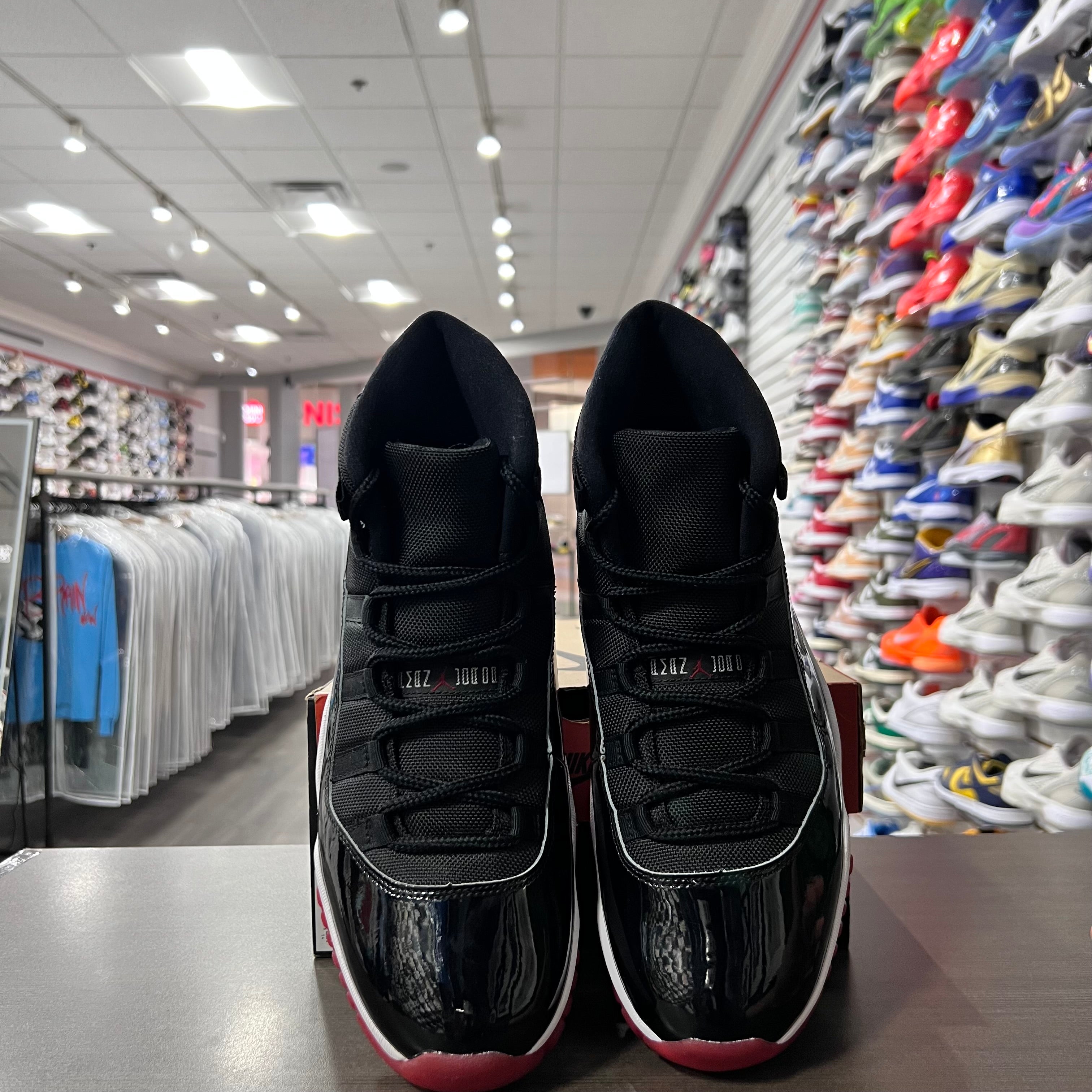 Jordan Retro 11 Bred (Lightly Worn)