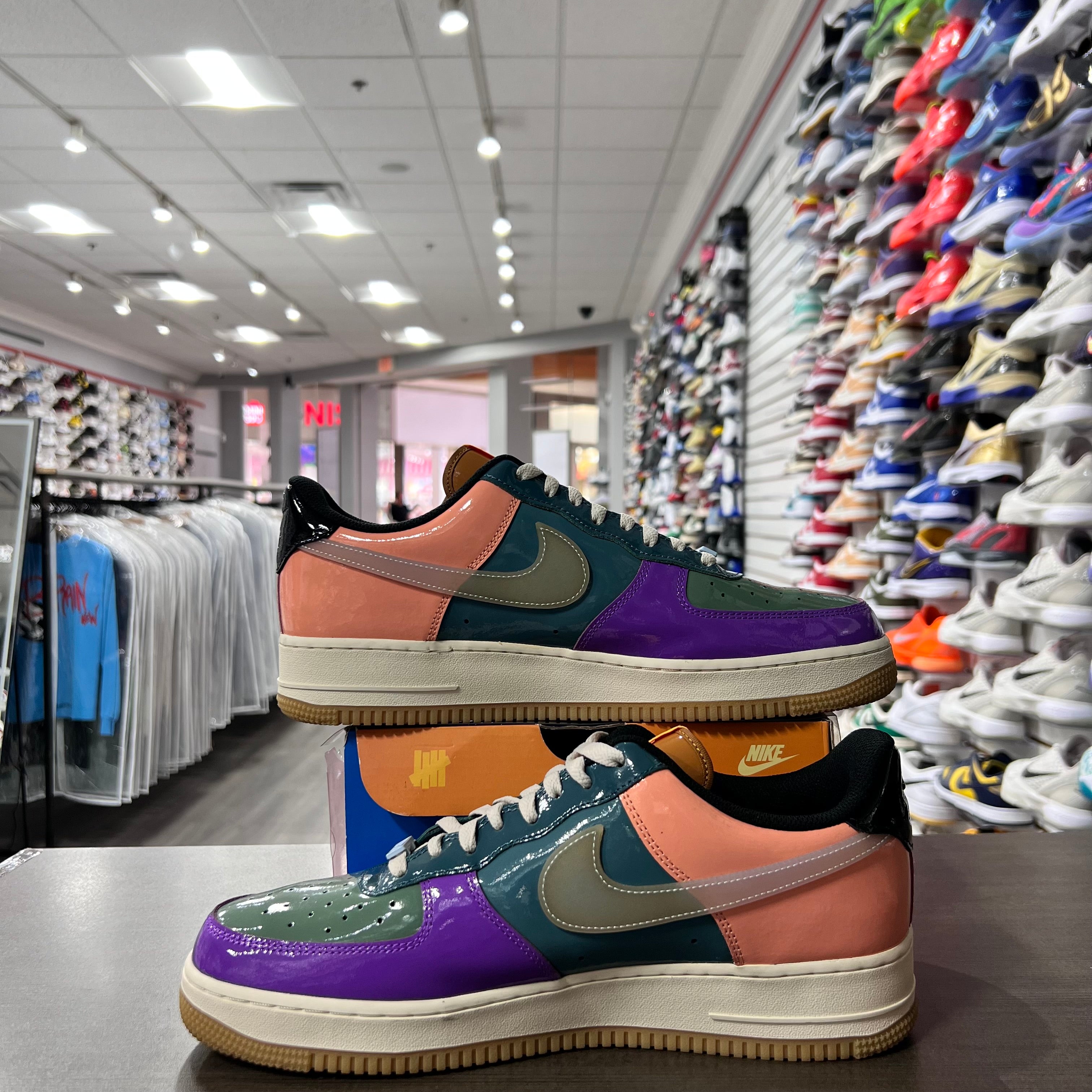 Nike Air Force 1 Low SP Undefeated Multi-Patent Wild Berry (Lightly Worn)