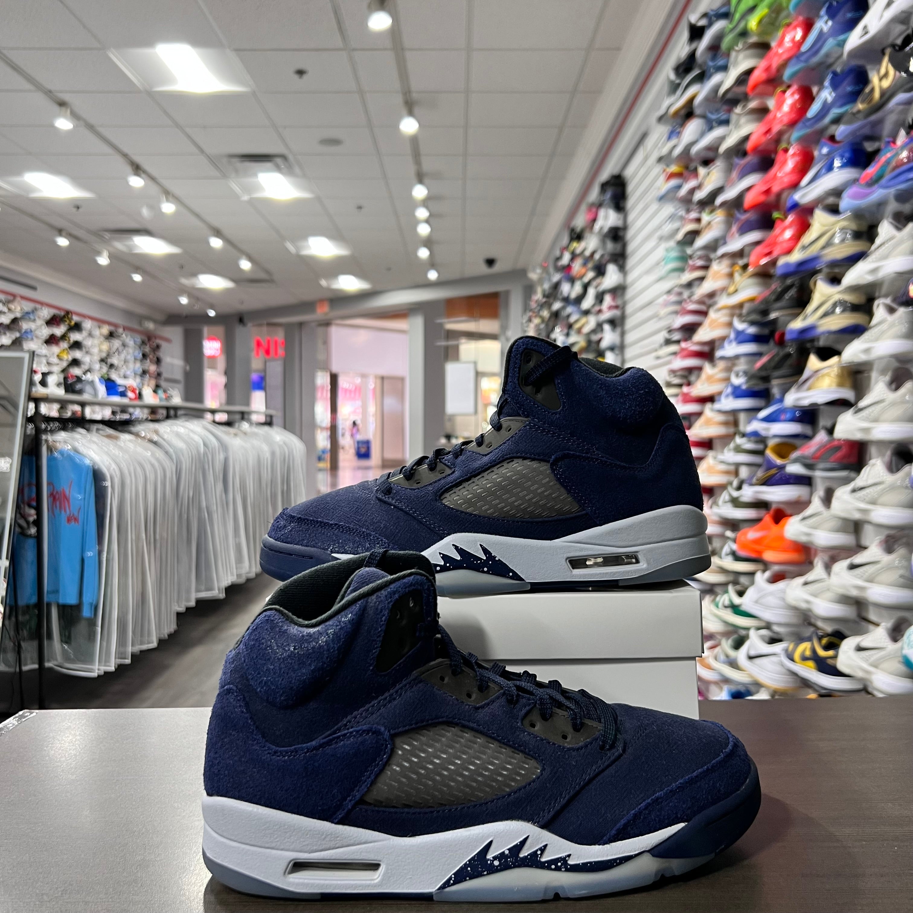 Jordan Retro 5 Midnight Navy (Lightly Worn+Replacement Box)