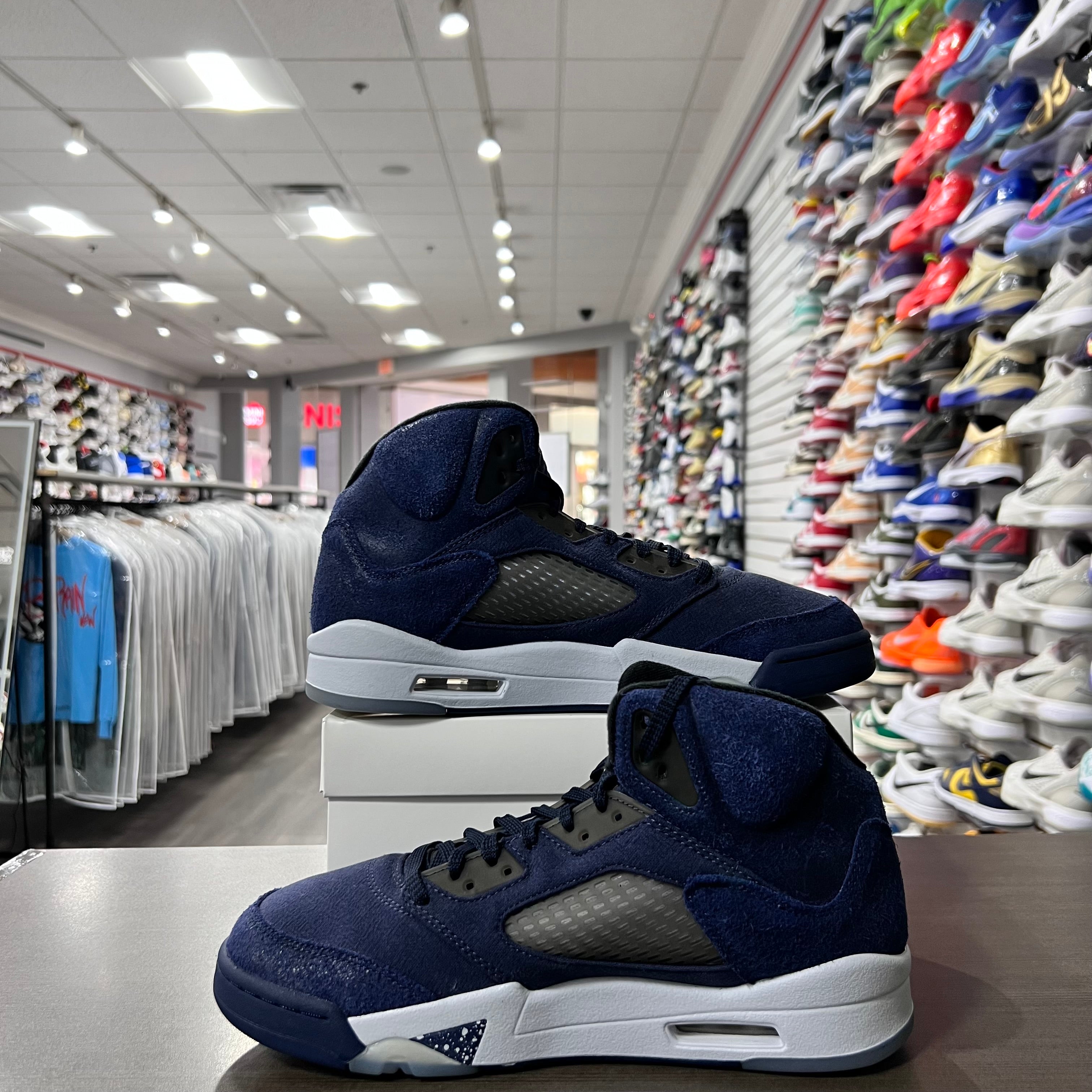 Jordan Retro 5 Midnight Navy (Lightly Worn+Replacement Box)