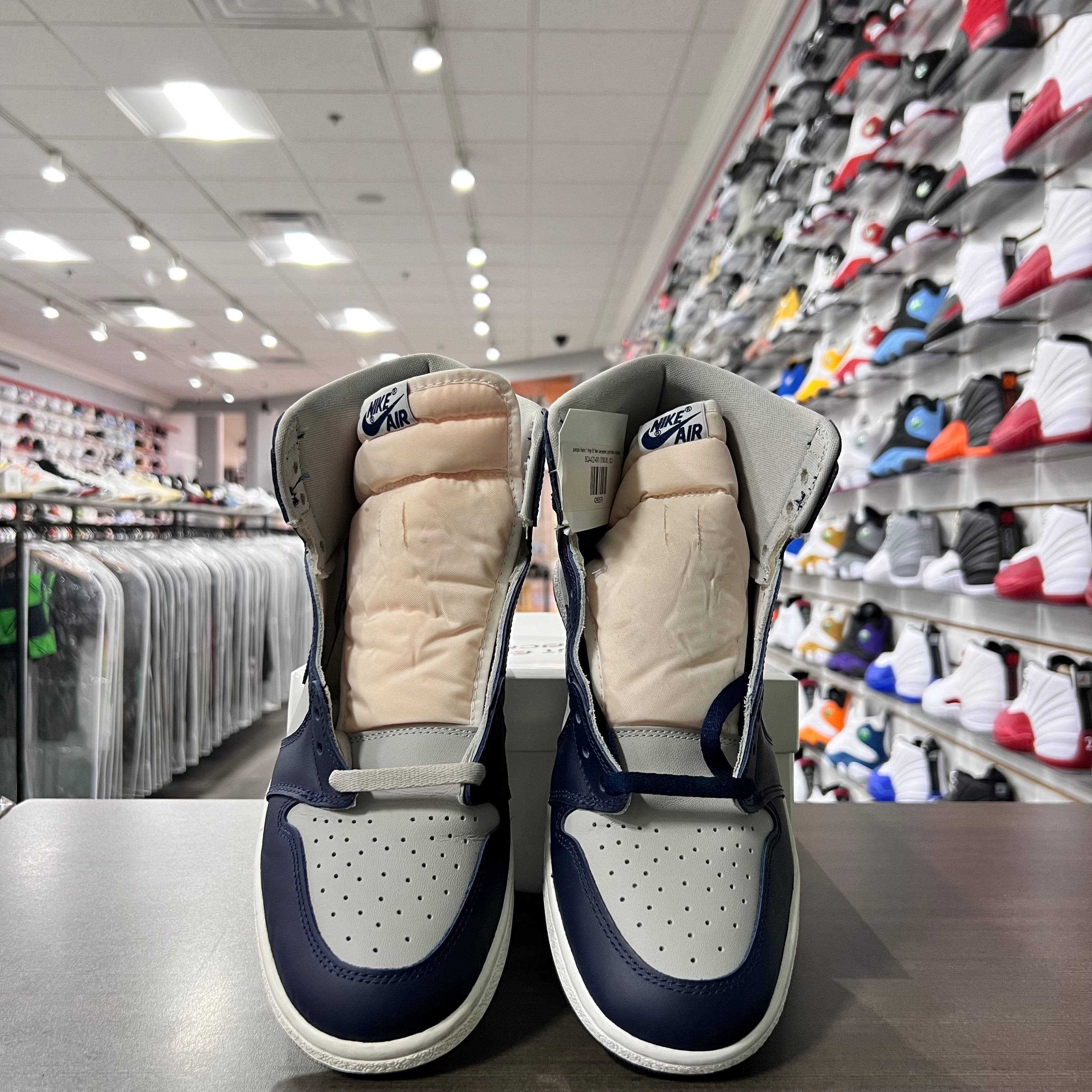 Jordan Retro 1 High 85' Men Georgetown (Lightly Worn + No Box)