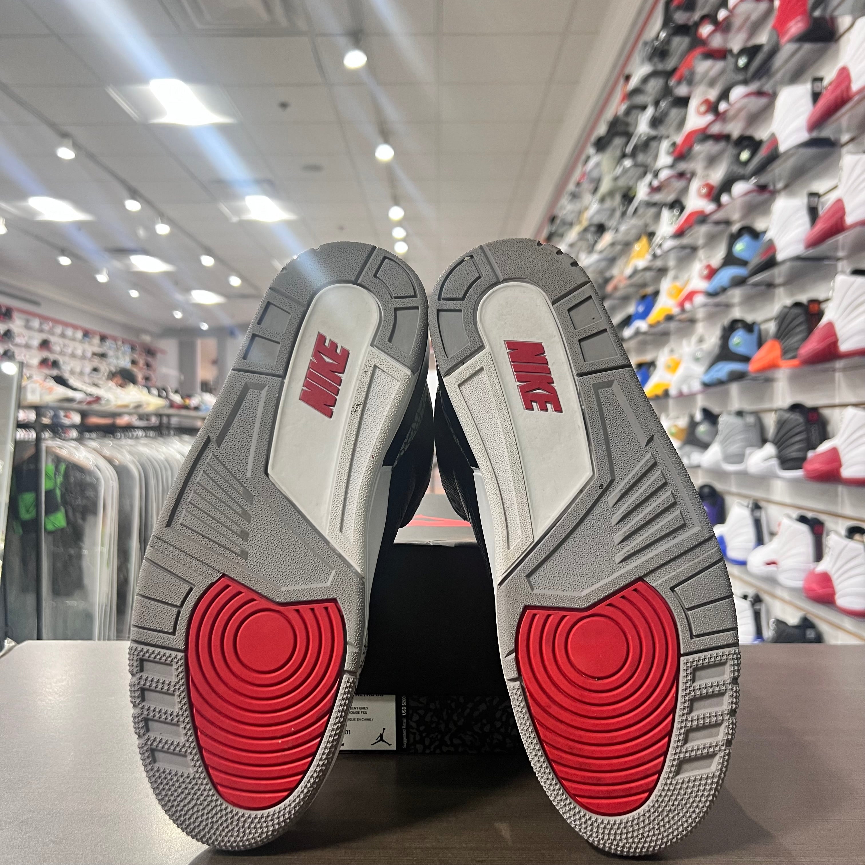 Jordan Retro 3 Mens Black Cement (2018) (Lightly Worn)