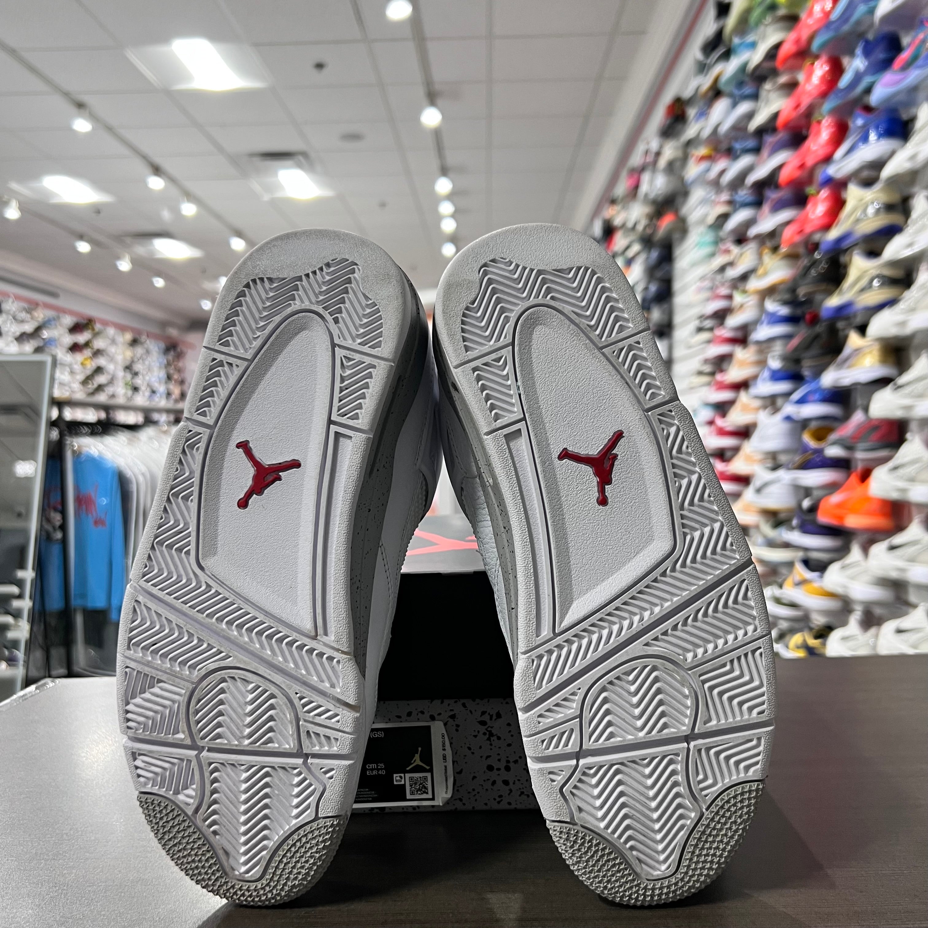 Jordan Retro 4 Gs White Oreo (Lightly Worn)