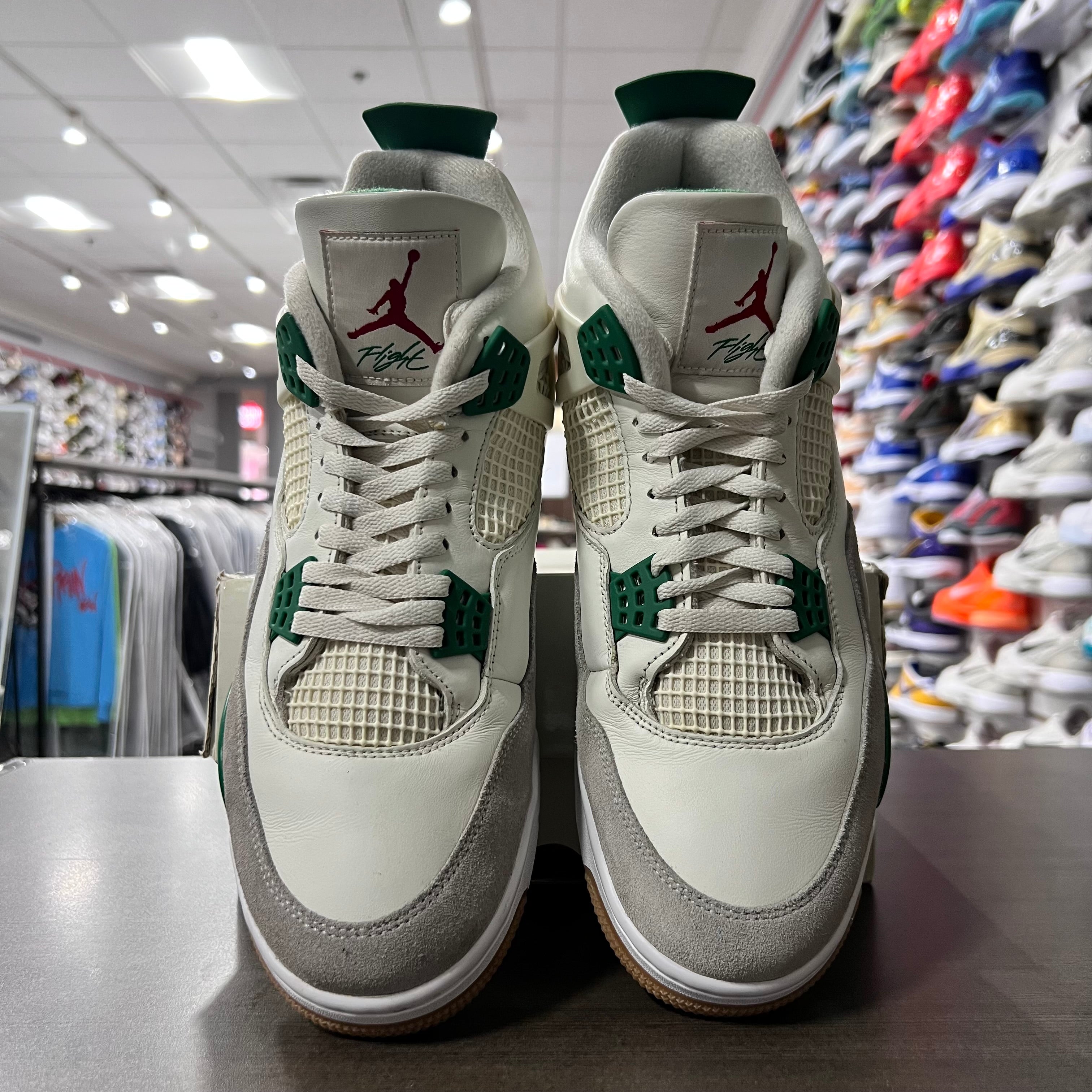 Jordan Retro 4 Mens Pine Green SB (Lightly Worn)