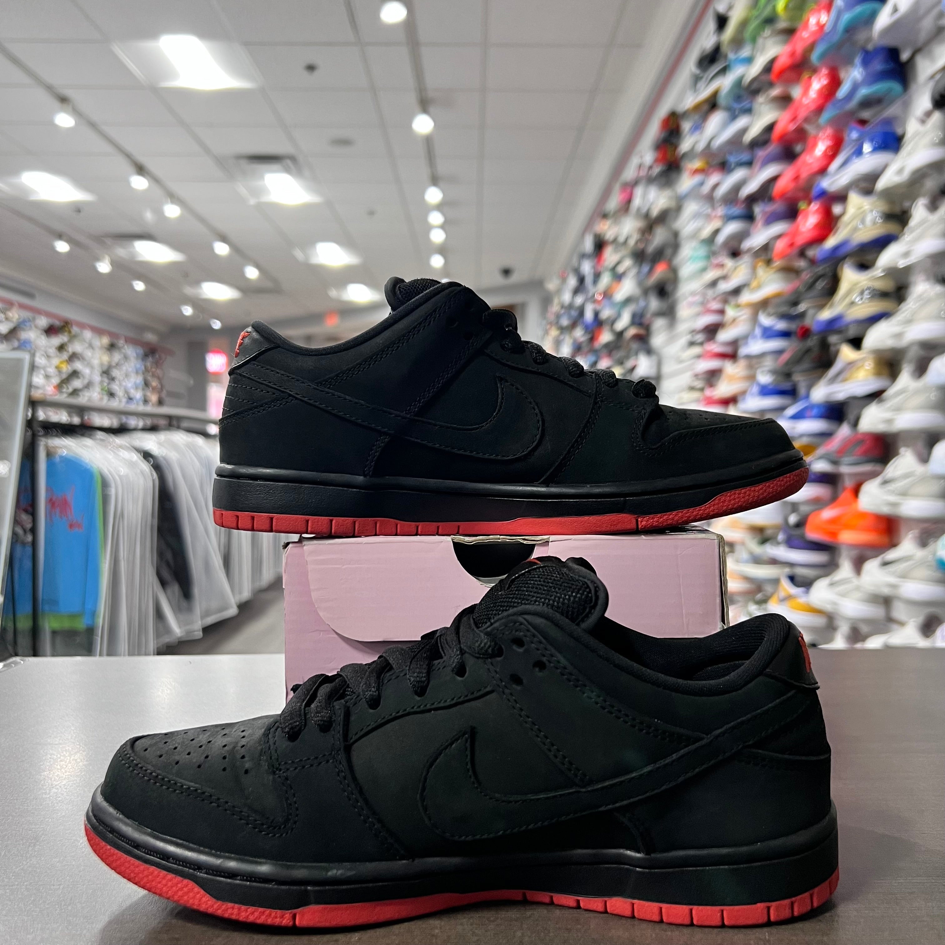 Nike SB Dunk Low Black Pigeon (Lightly Worn)