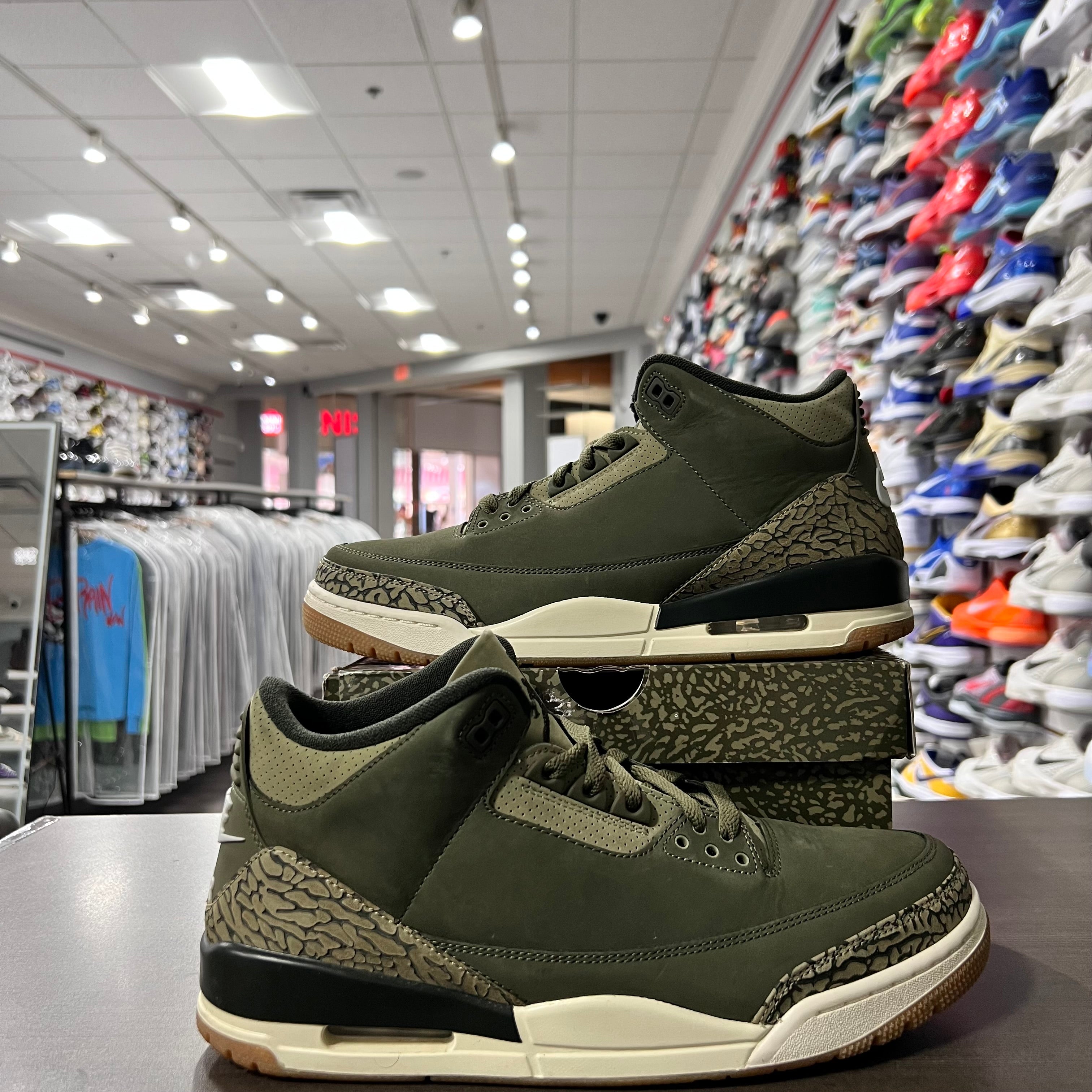 Jordan Retro 3 Mens Family Affair (Lightly Worn)