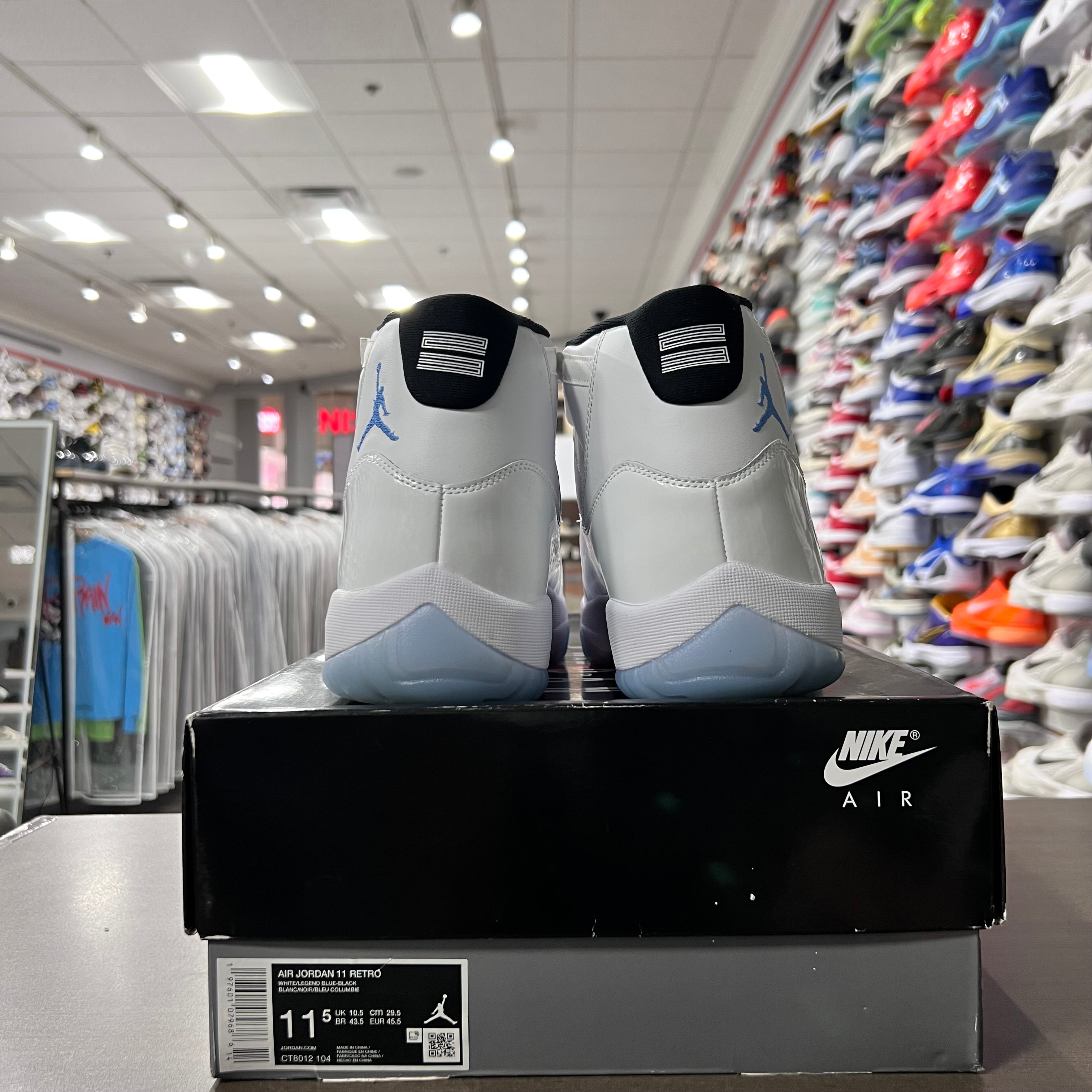 Jordan Retro 11 Mens Legend Blue (Lightly Worn)
