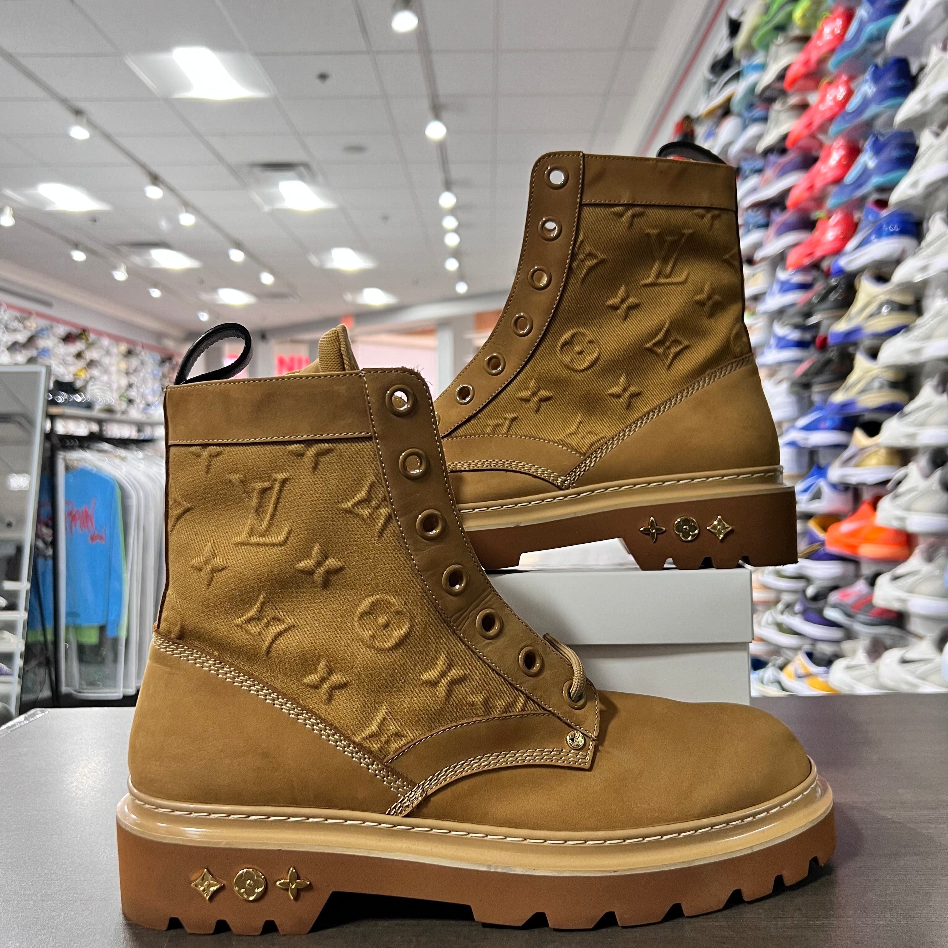 Louis Vuitton Ranger Boots beige (Replacement Box)