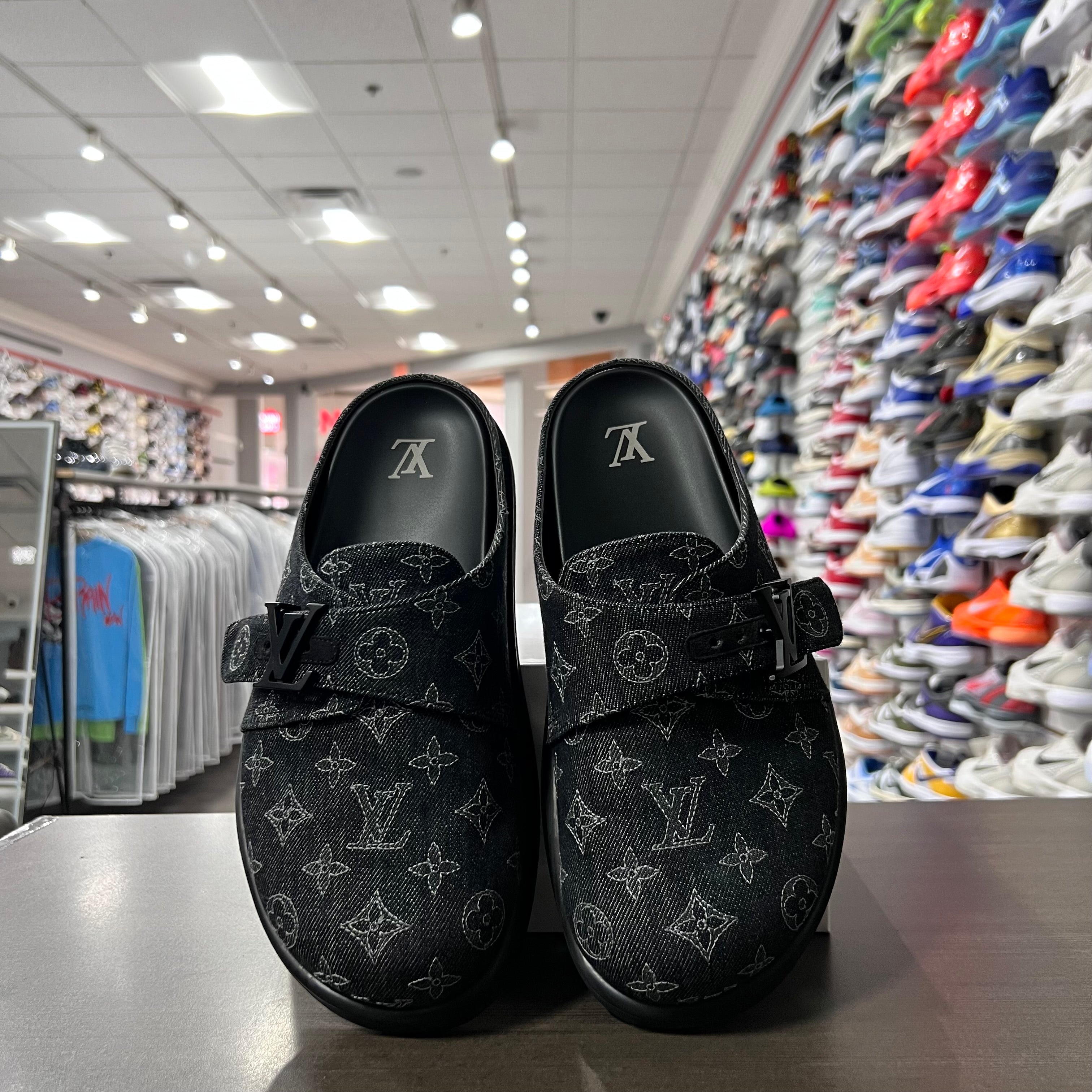 Louis Vuitton Mule Monogram Black (Lightly Worn+Replacement Box)