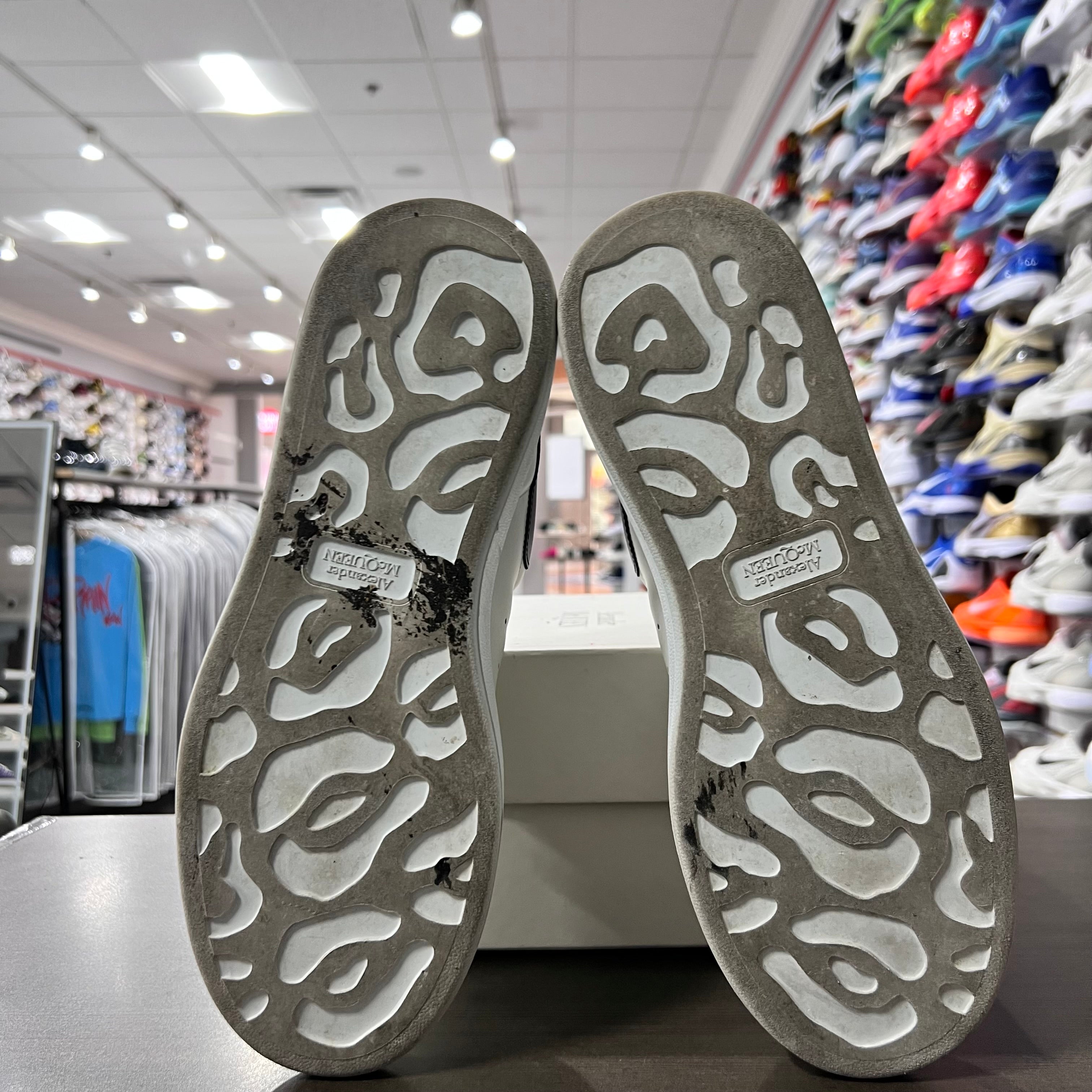 Alexander Mcqueens Mens Oversized White/Black (Lightly Worn)