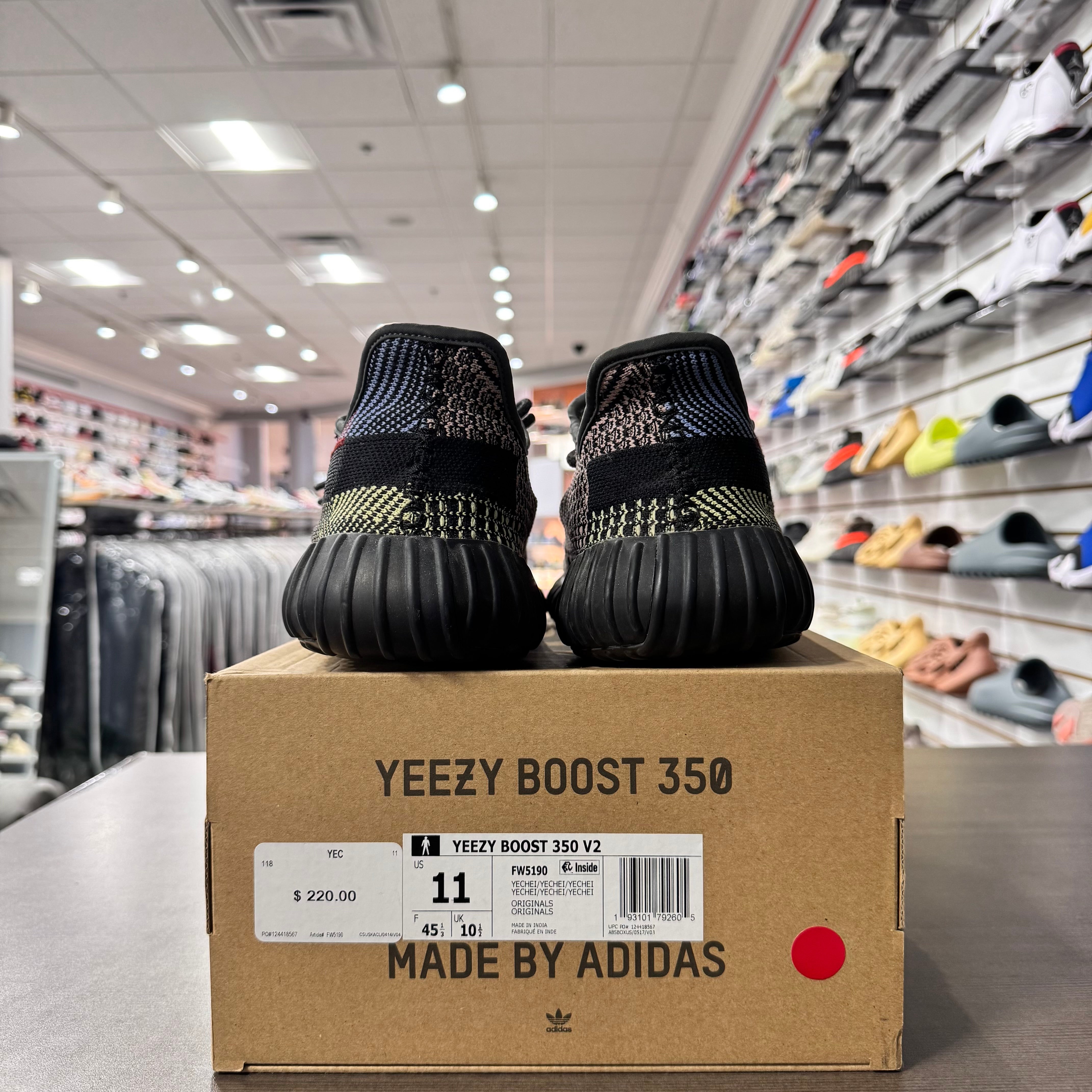 Yeezy 350 V2 Yecheil (Lightly Worn)