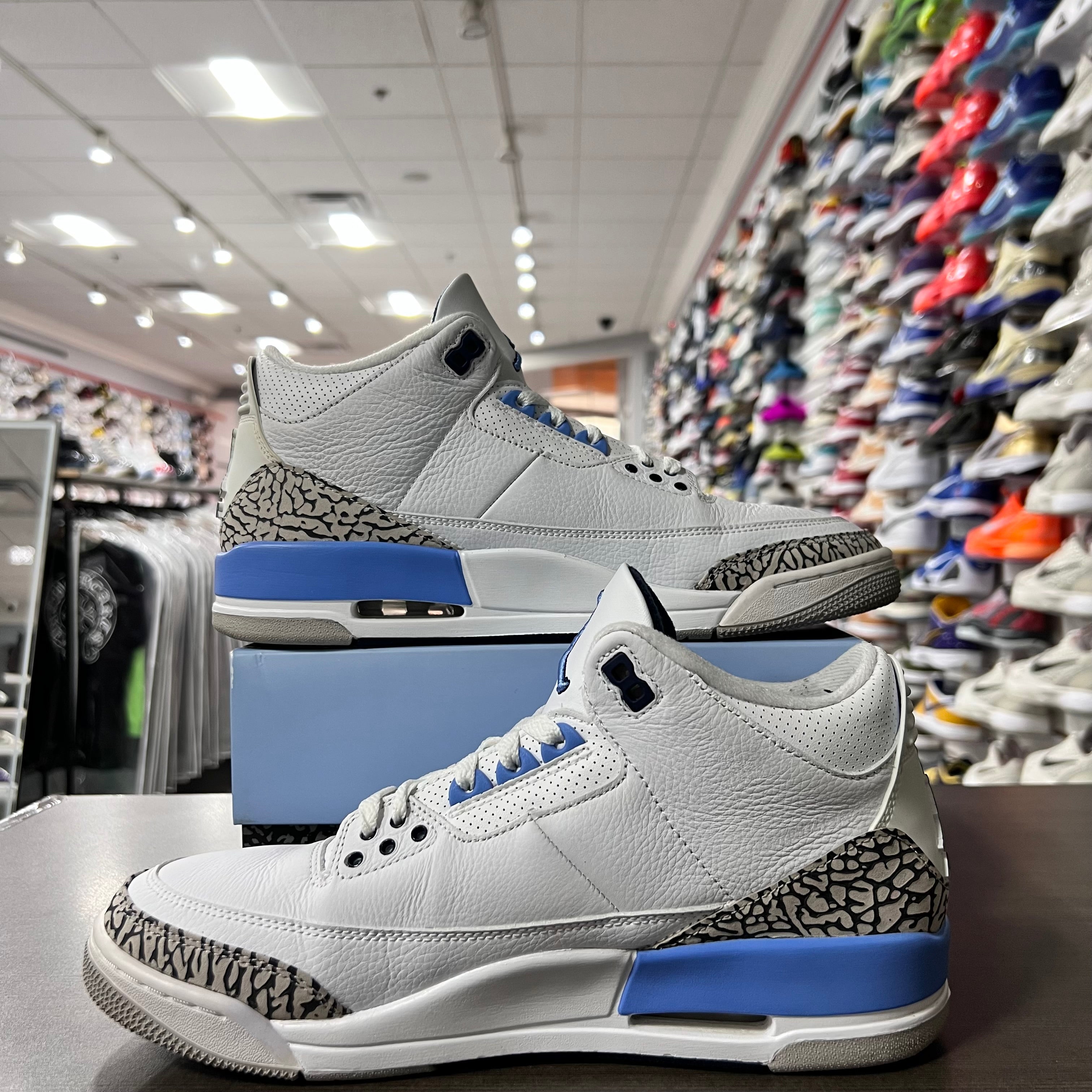 Jordan Retro 3 Mens UNC (Lightly Worn)