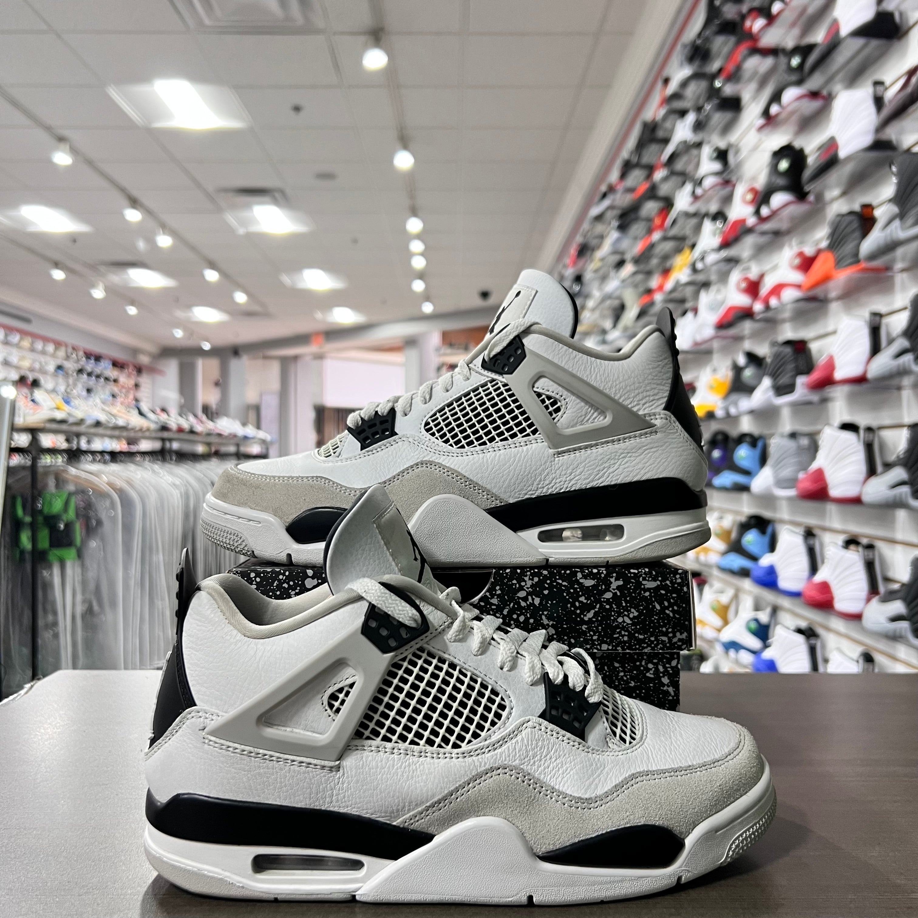 Jordan Retro 4 Mens Military Black (Lightly Worn)