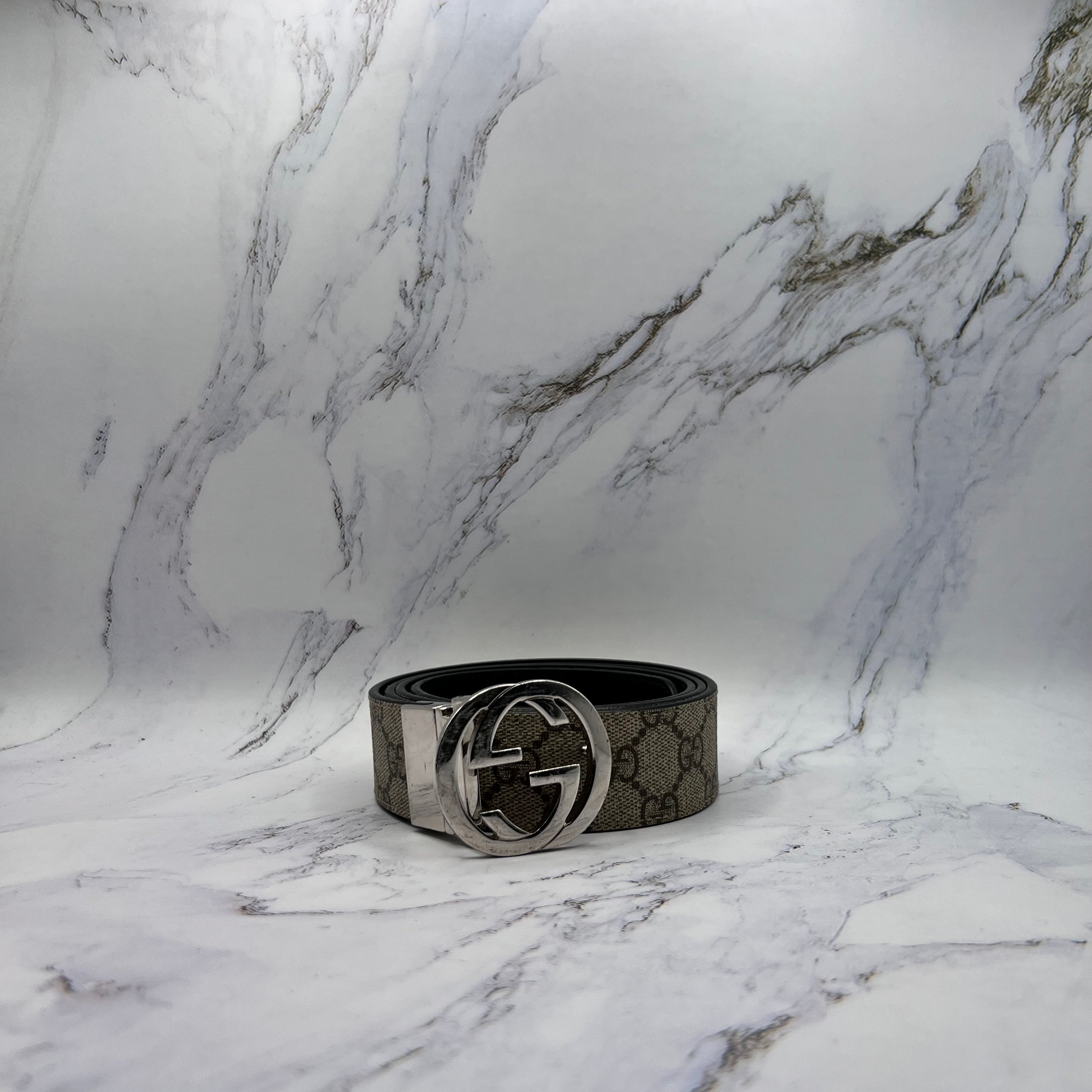 Gucci Belt Reversible GG Buckle (Lightly Worn)
