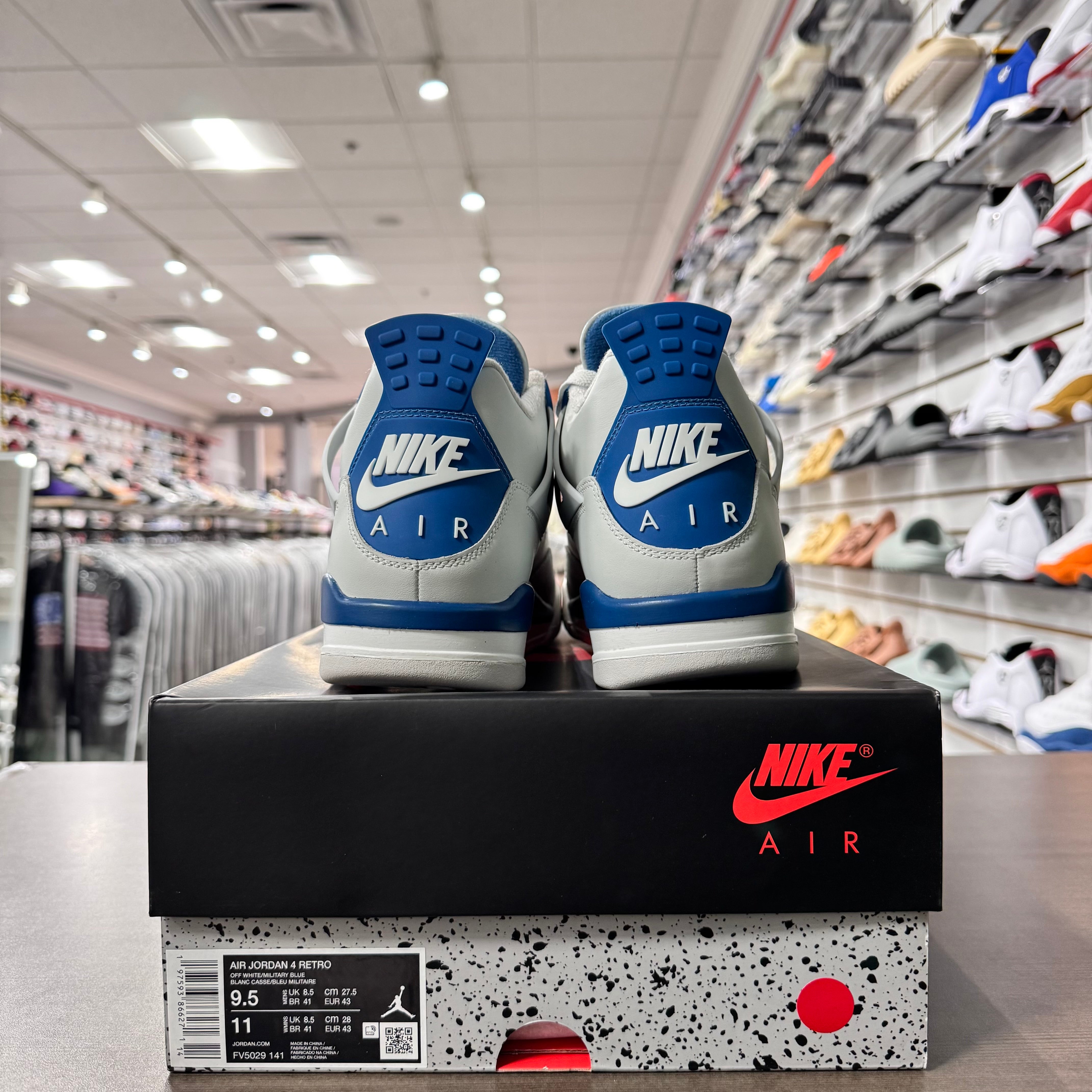 Jordan Retro 4 Mens Military Blue (Lightly Worn)