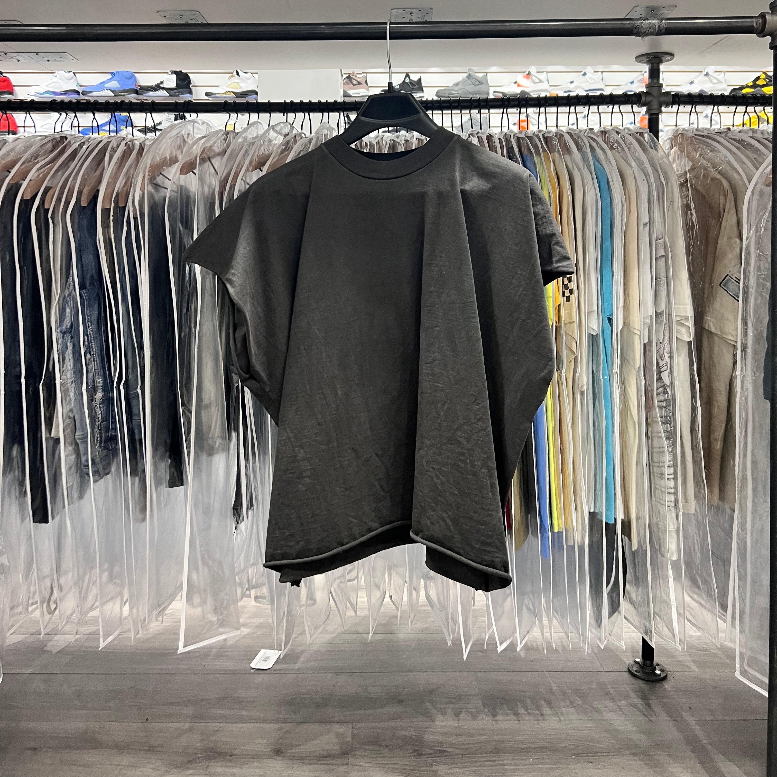 Kanye Tee 1 Back Logo Black