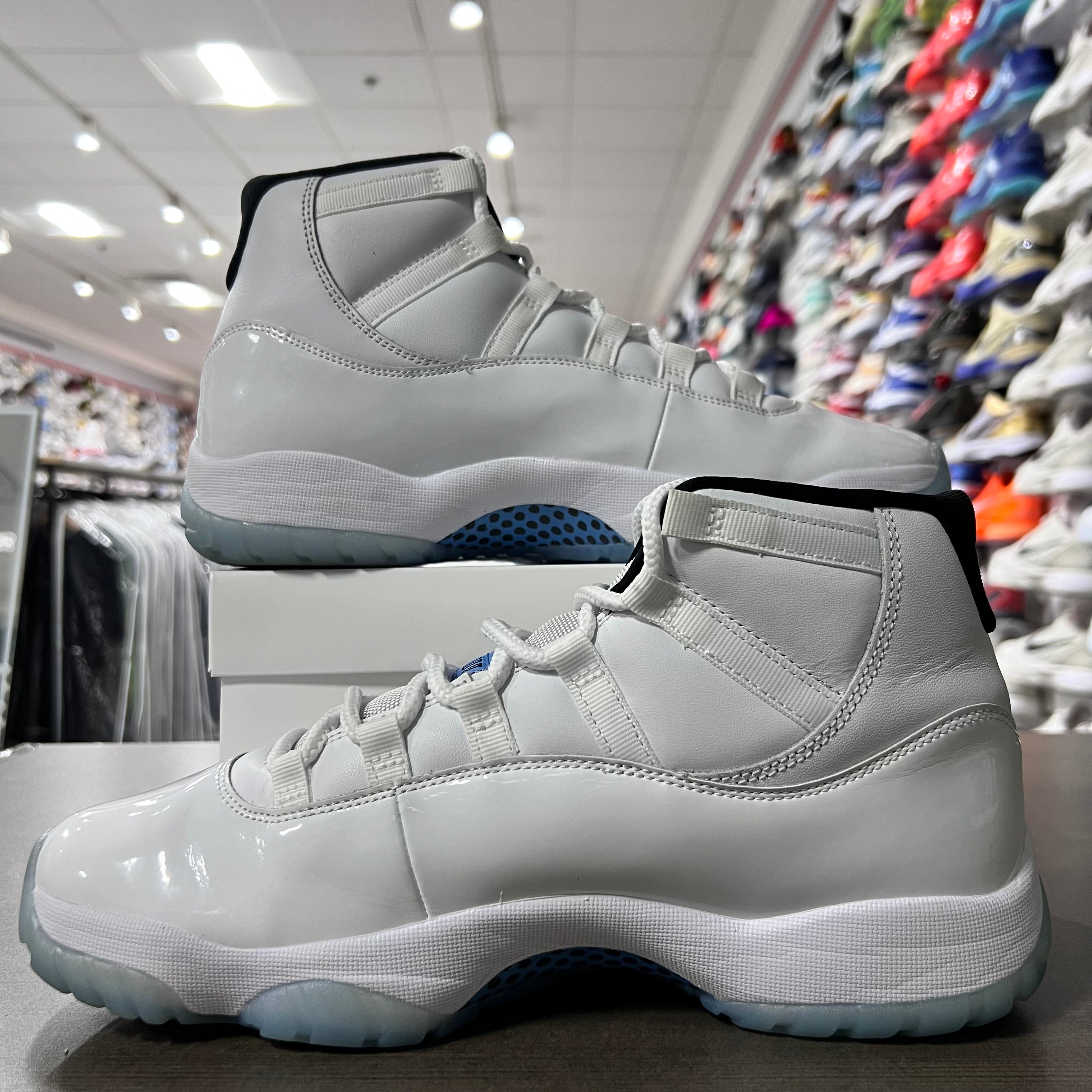 Jordan Retro 11 Mens Legend Blue (Lightly Worn+Replacement Box)