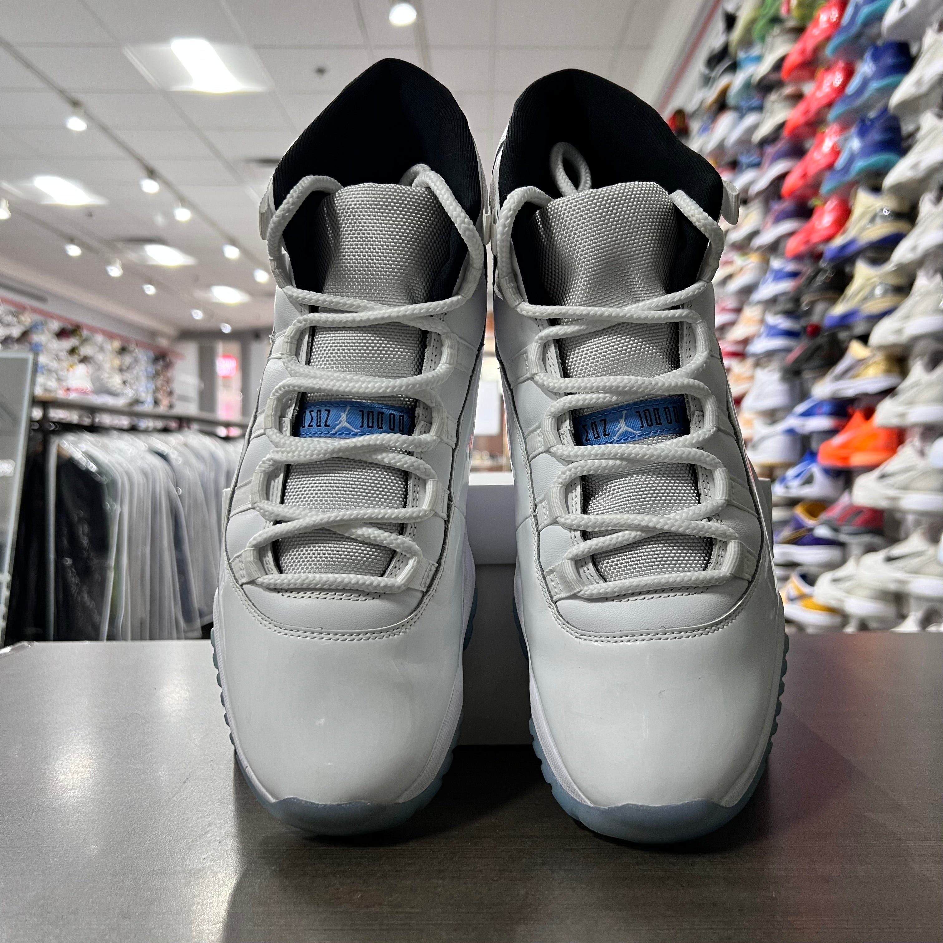 Jordan Retro 11 Mens Legend Blue (Lightly Worn+Replacement Box)