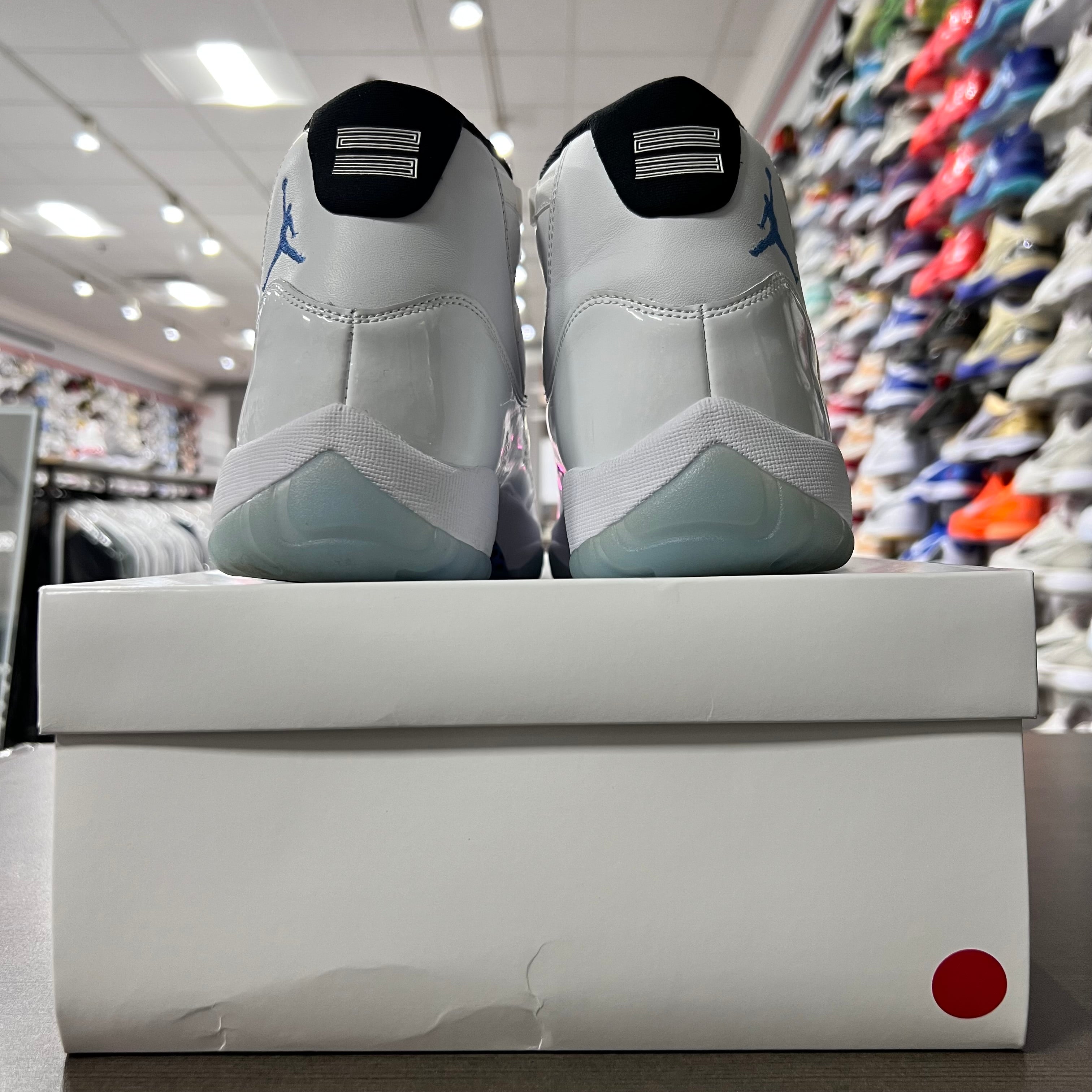 Jordan Retro 11 Mens Legend Blue (Lightly Worn+Replacement Box)