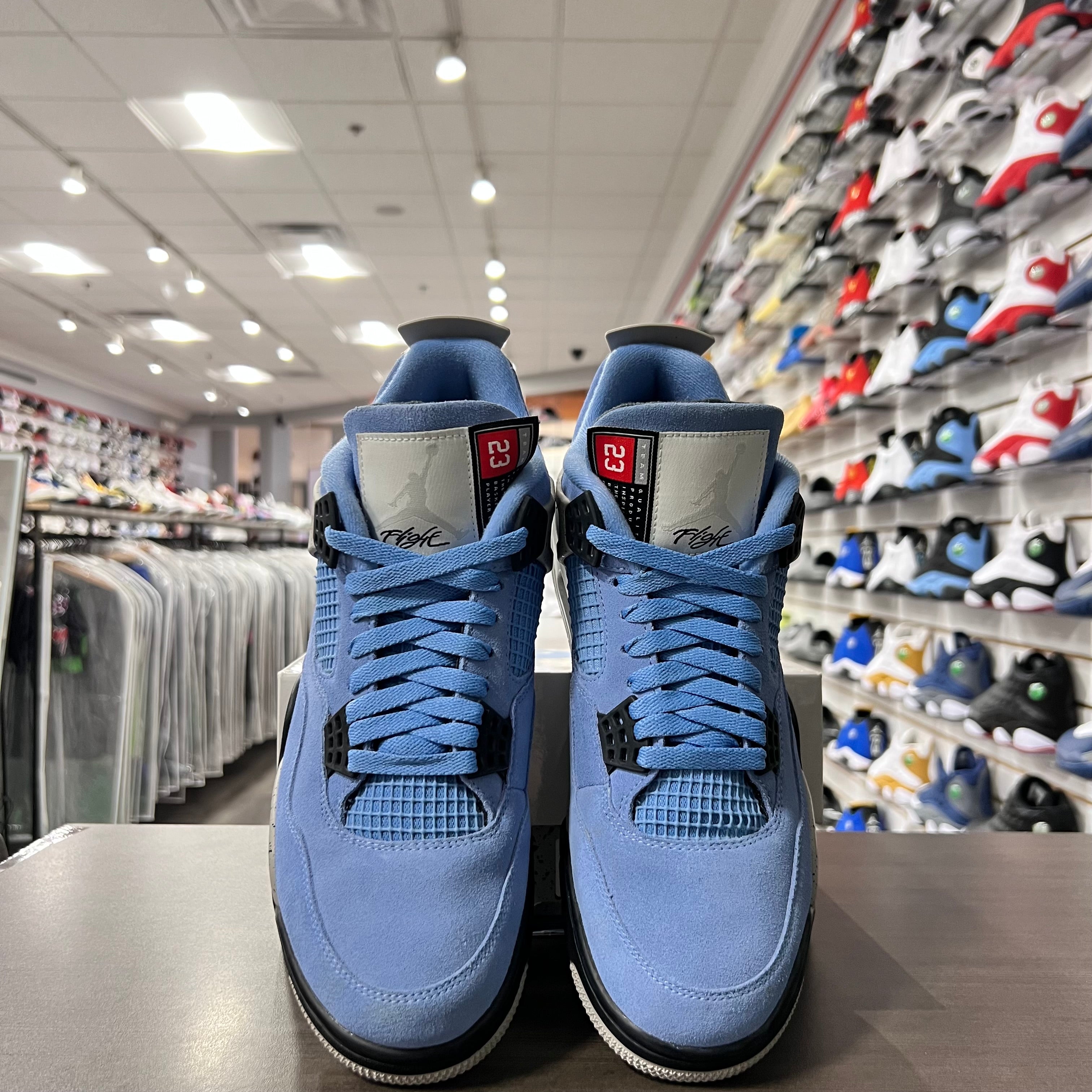 Jordan Retro 4 Mens UNC (Lightly Worn)