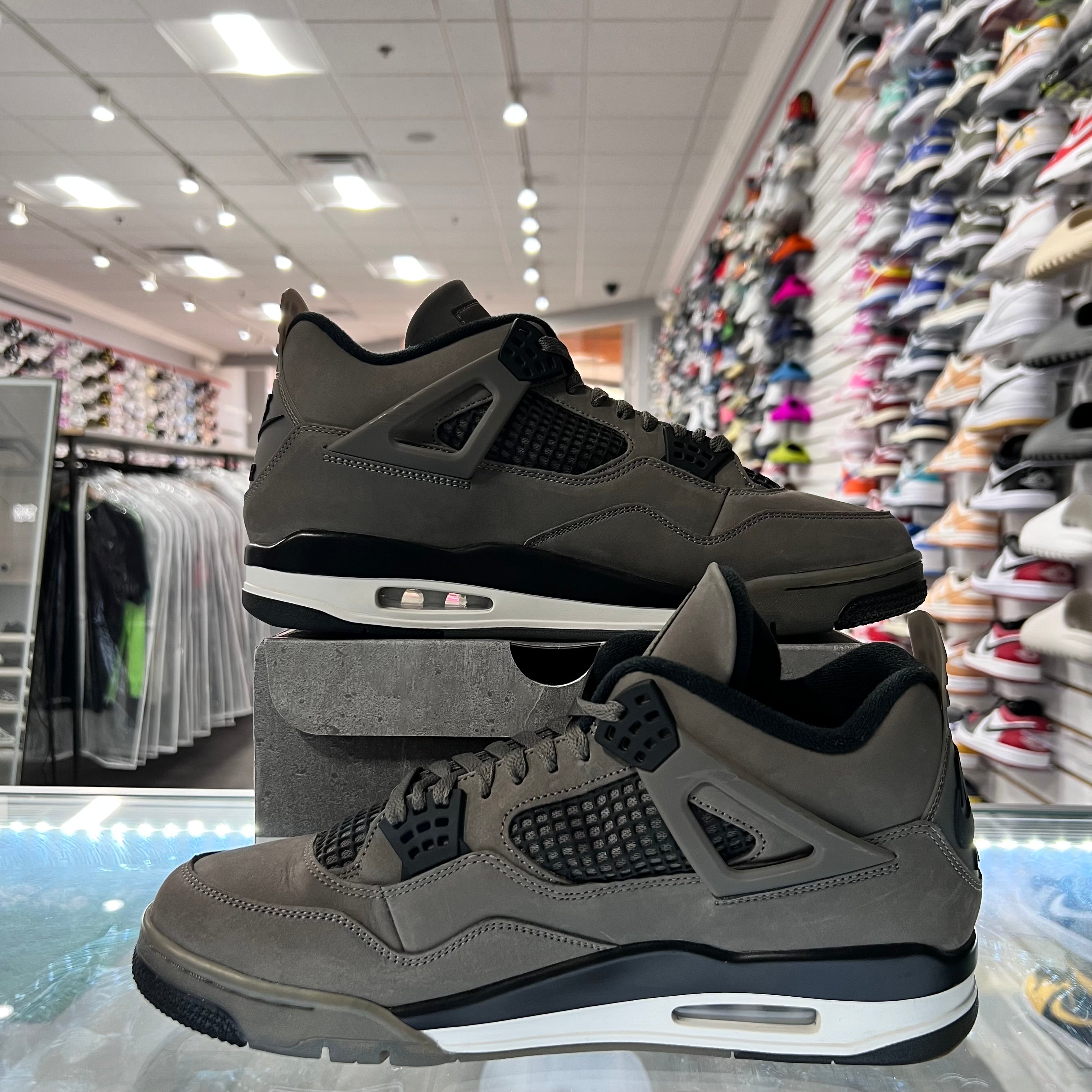 Jordan Retro 4 Mens Cave Stone (Lightly Worn)