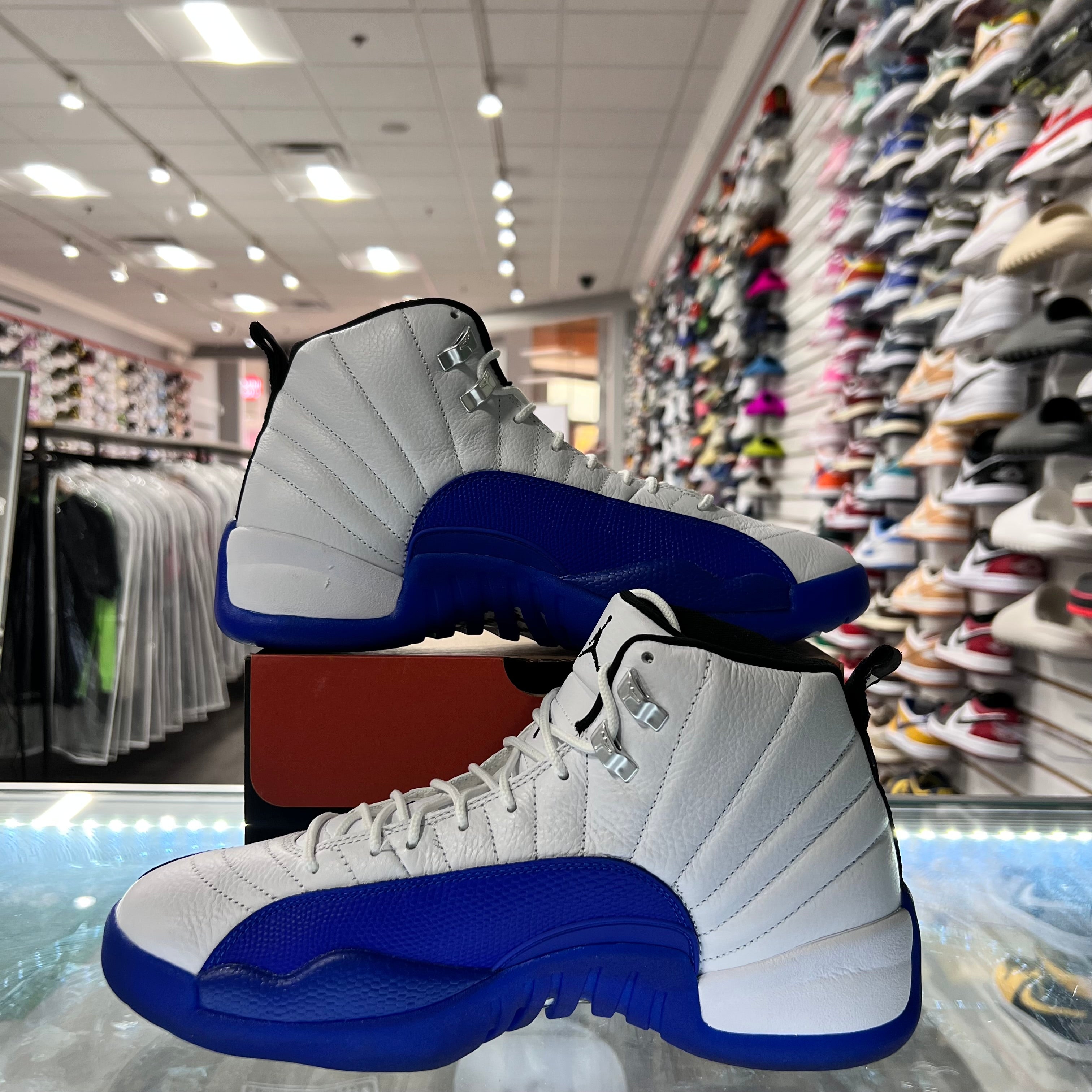 Jordan Retro 12 Mens Blueberry (Lightly Worn)