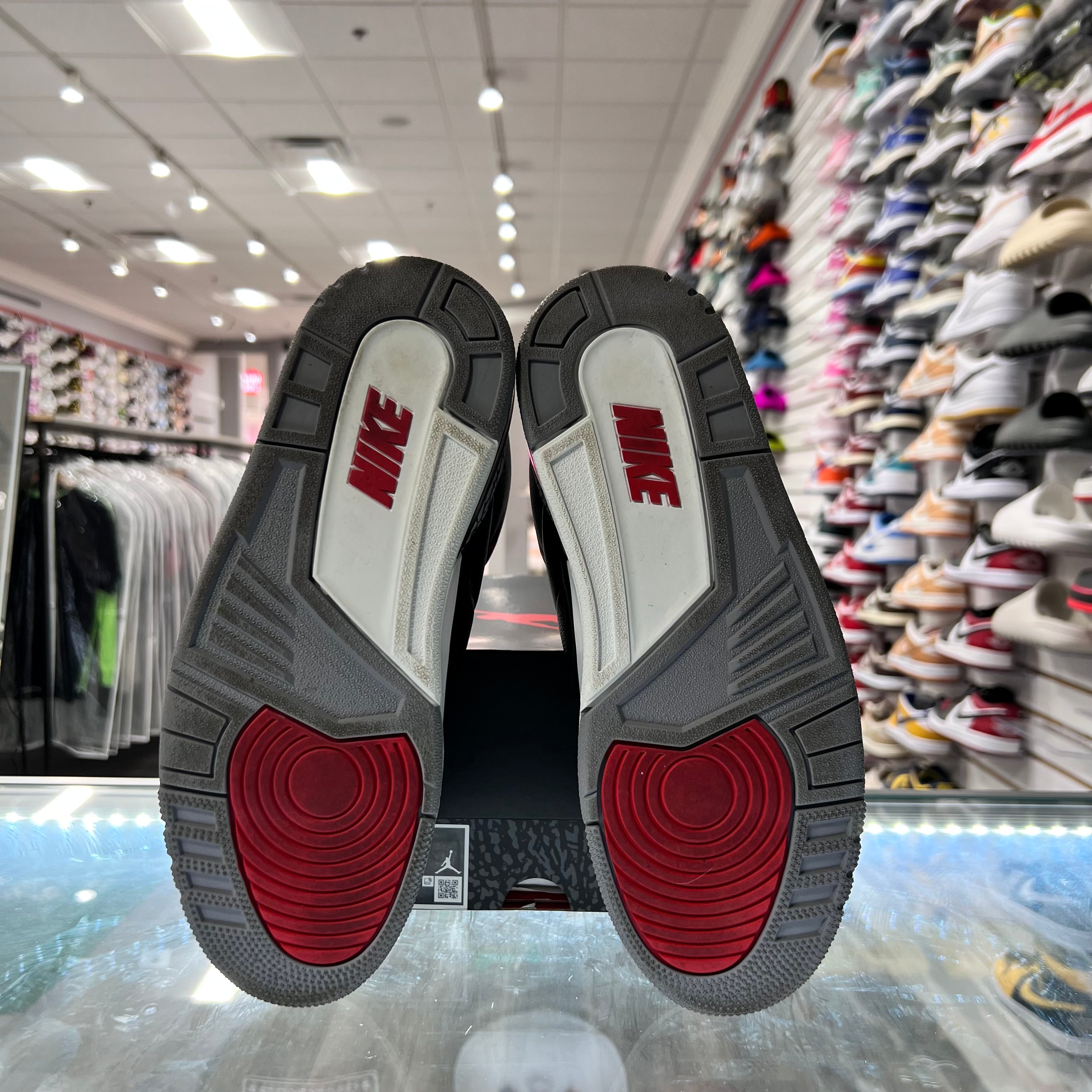 Jordan Retro 3 Mens Black Cement (2024)(Lightly Worn)
