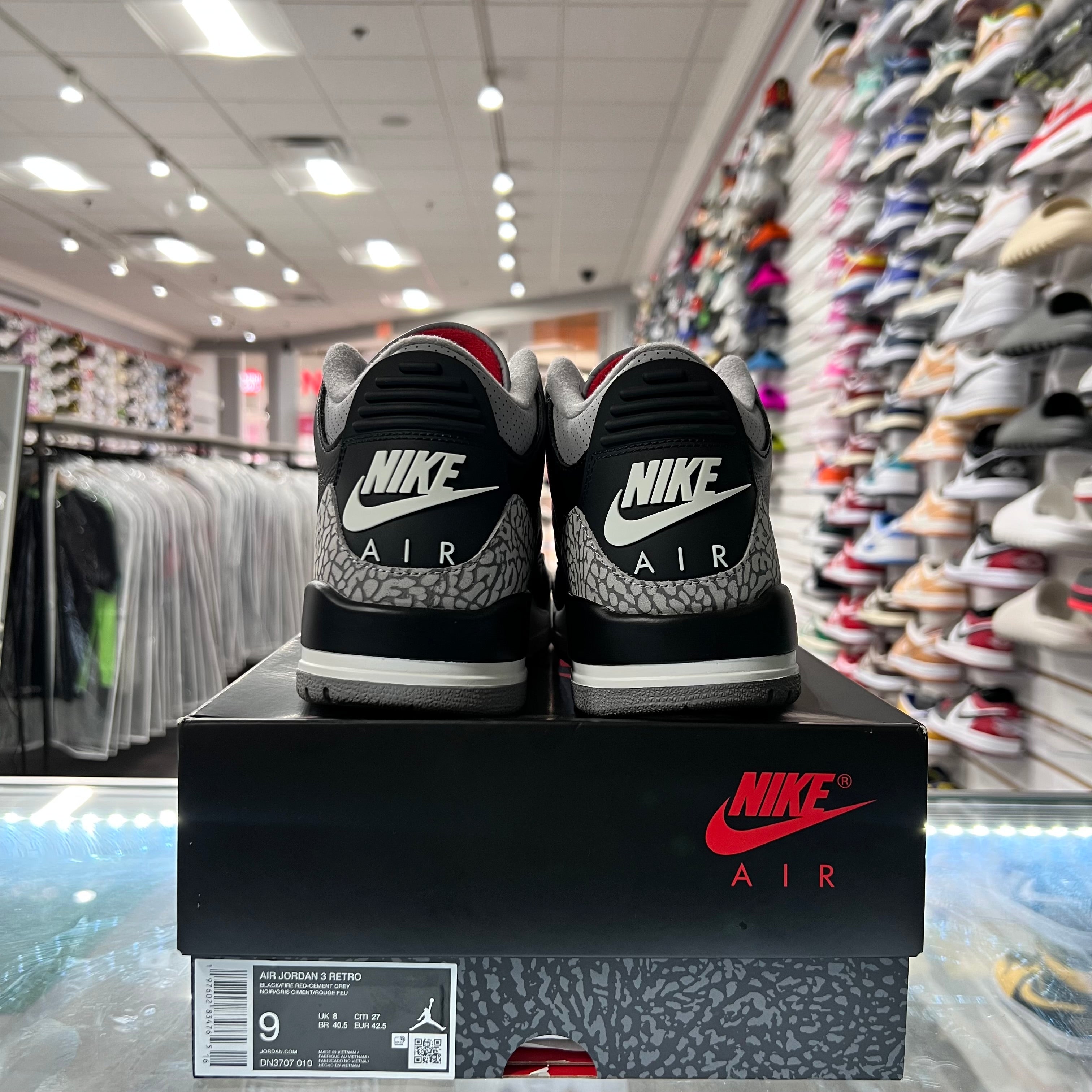 Jordan Retro 3 Mens Black Cement (2024)(Lightly Worn)