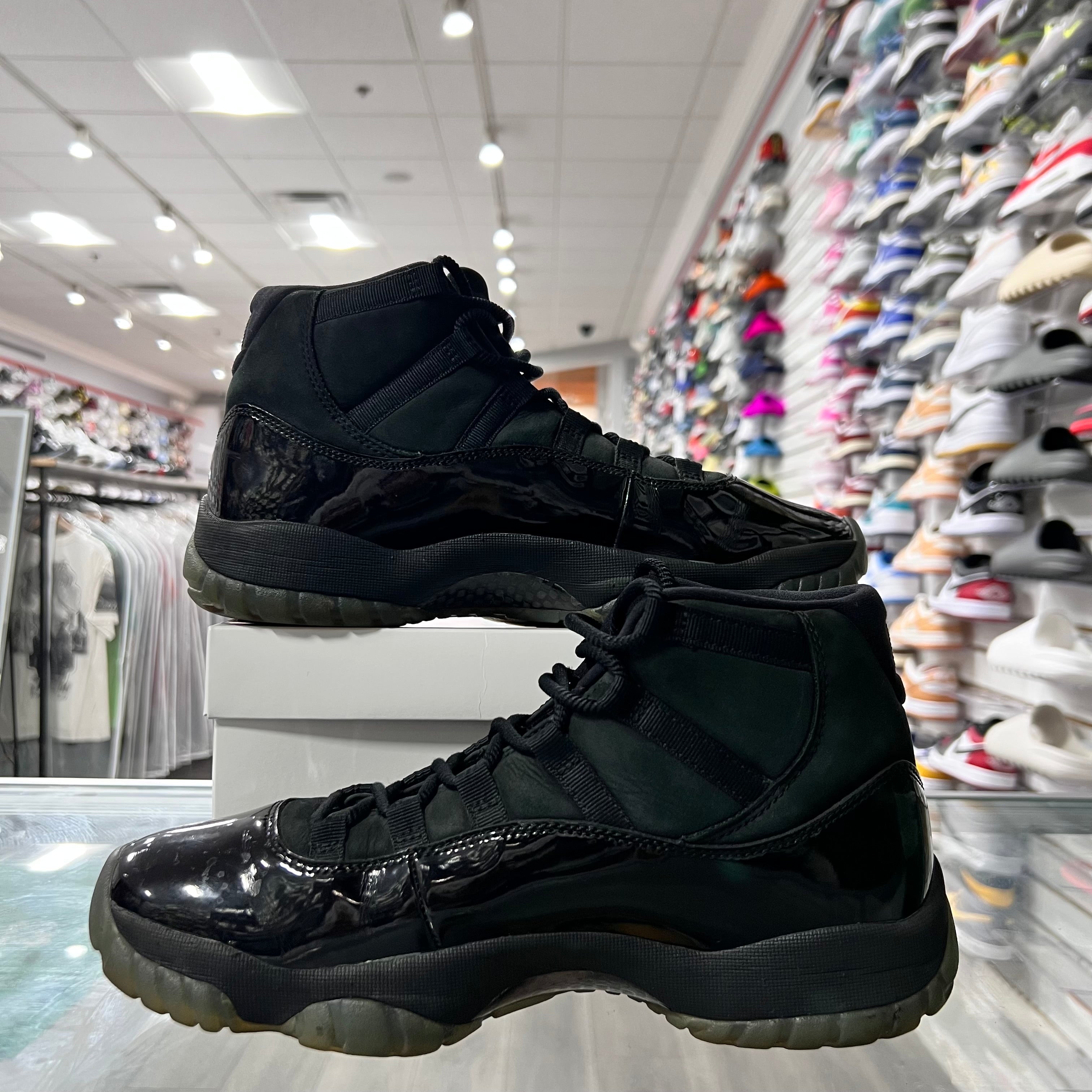 Jordan Retro 11 Mens Cap And Gown (Lightly Worn+Replacement Box)