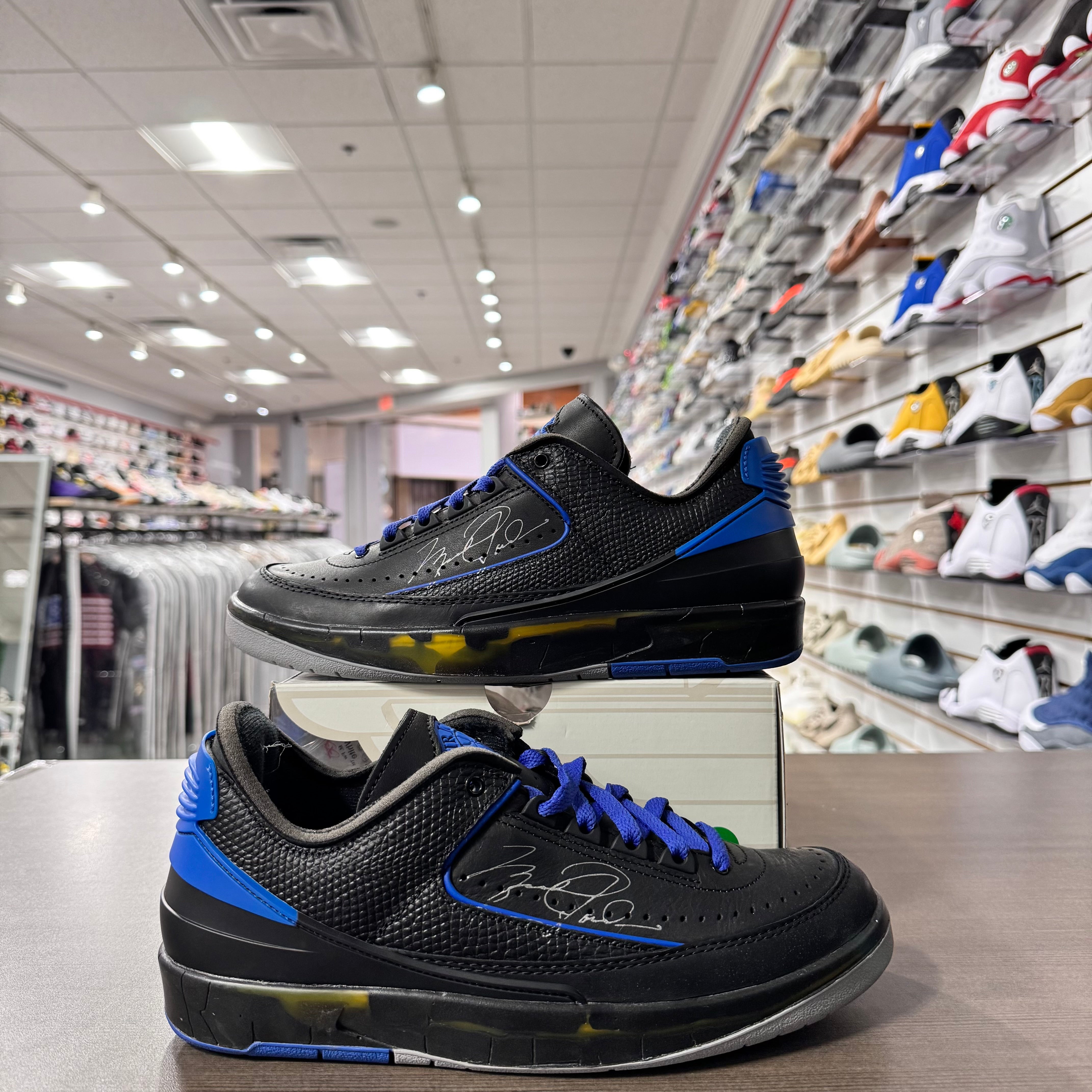 Jordan Retro 2 Low Mens Off White Black Blue (Lightly Worn)